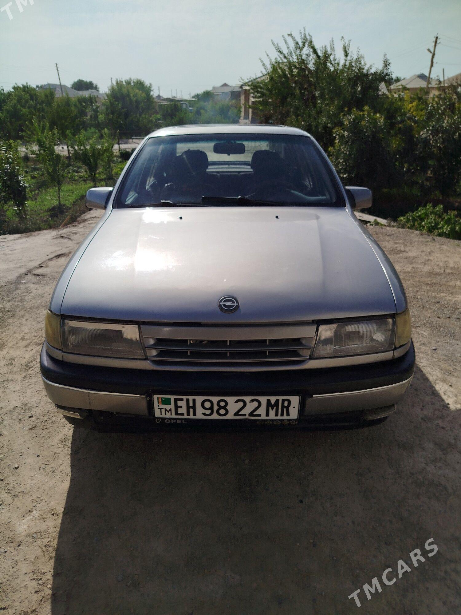 Opel Vectra 1990 - 35 000 TMT - Sakarçäge - img 1
