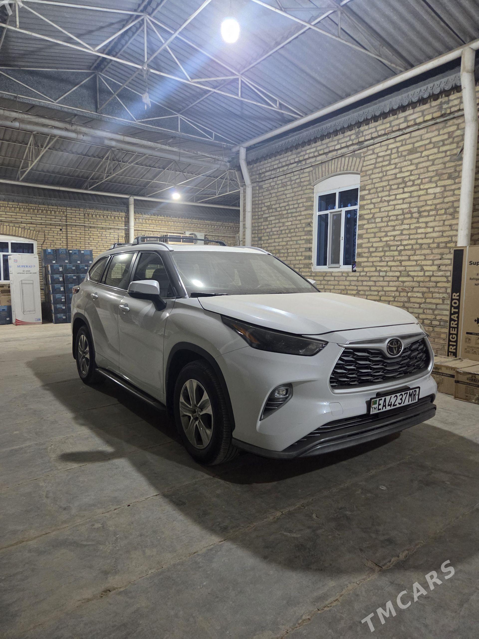 Toyota Highlander 2024 - 550 000 TMT - Мары - img 1