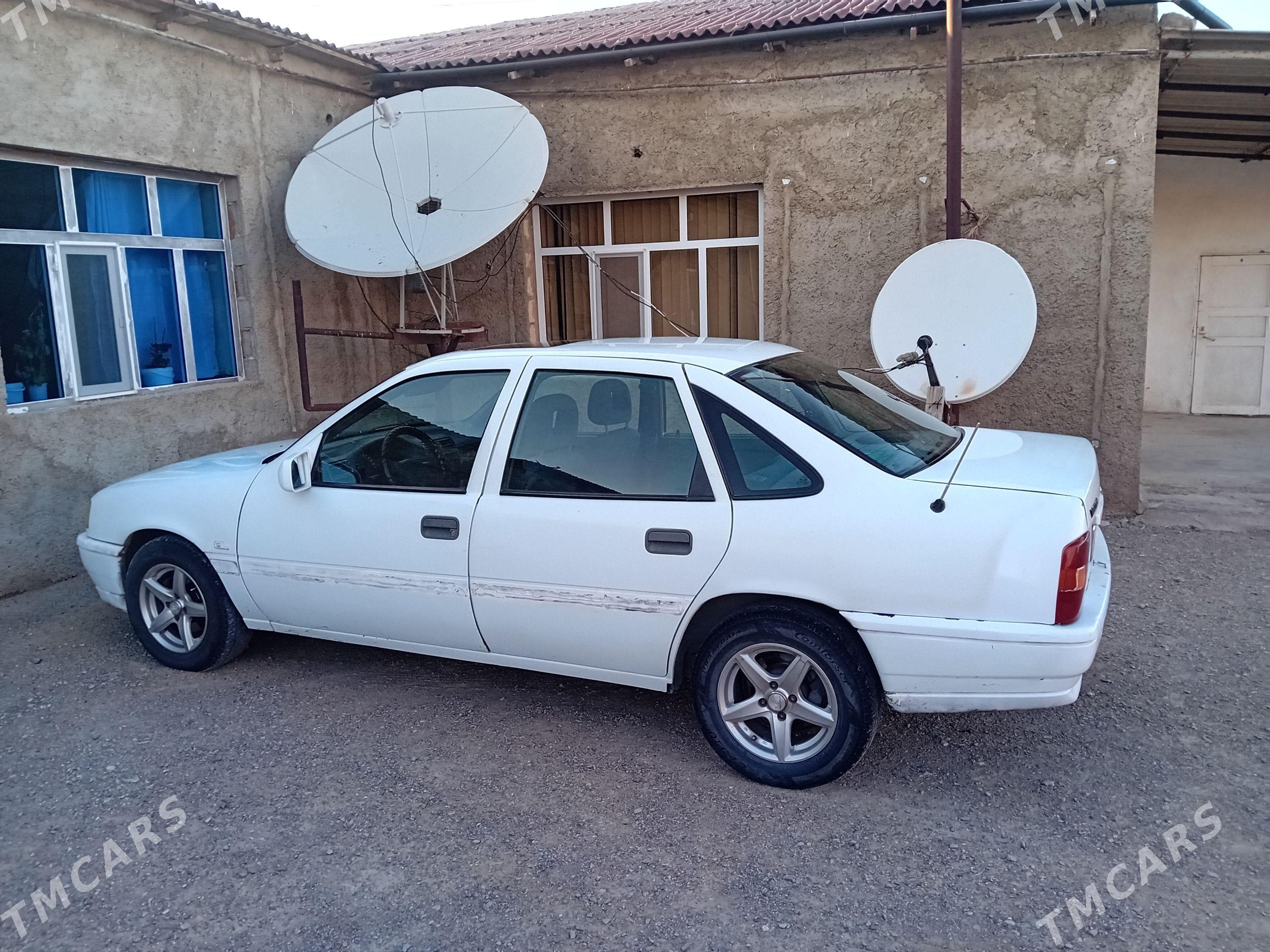 Opel Vectra 1993 - 42 000 TMT - Gyzylarbat - img 1