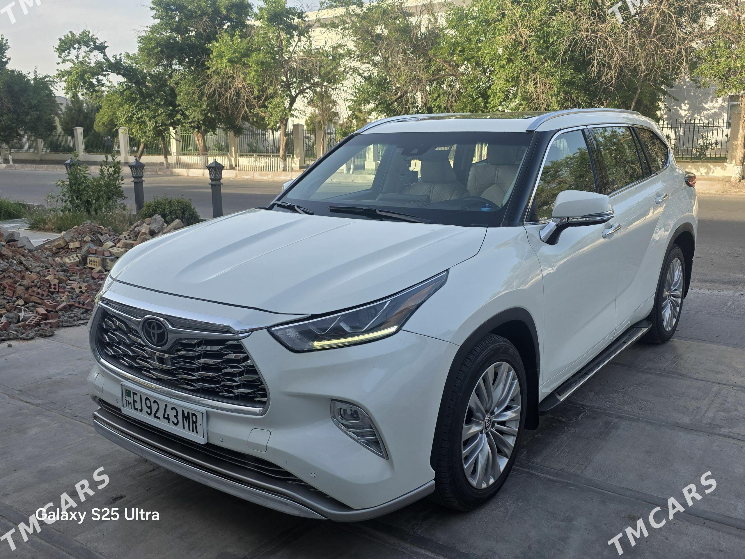 Toyota Highlander 2021 - 600 000 TMT - Мары - img 1