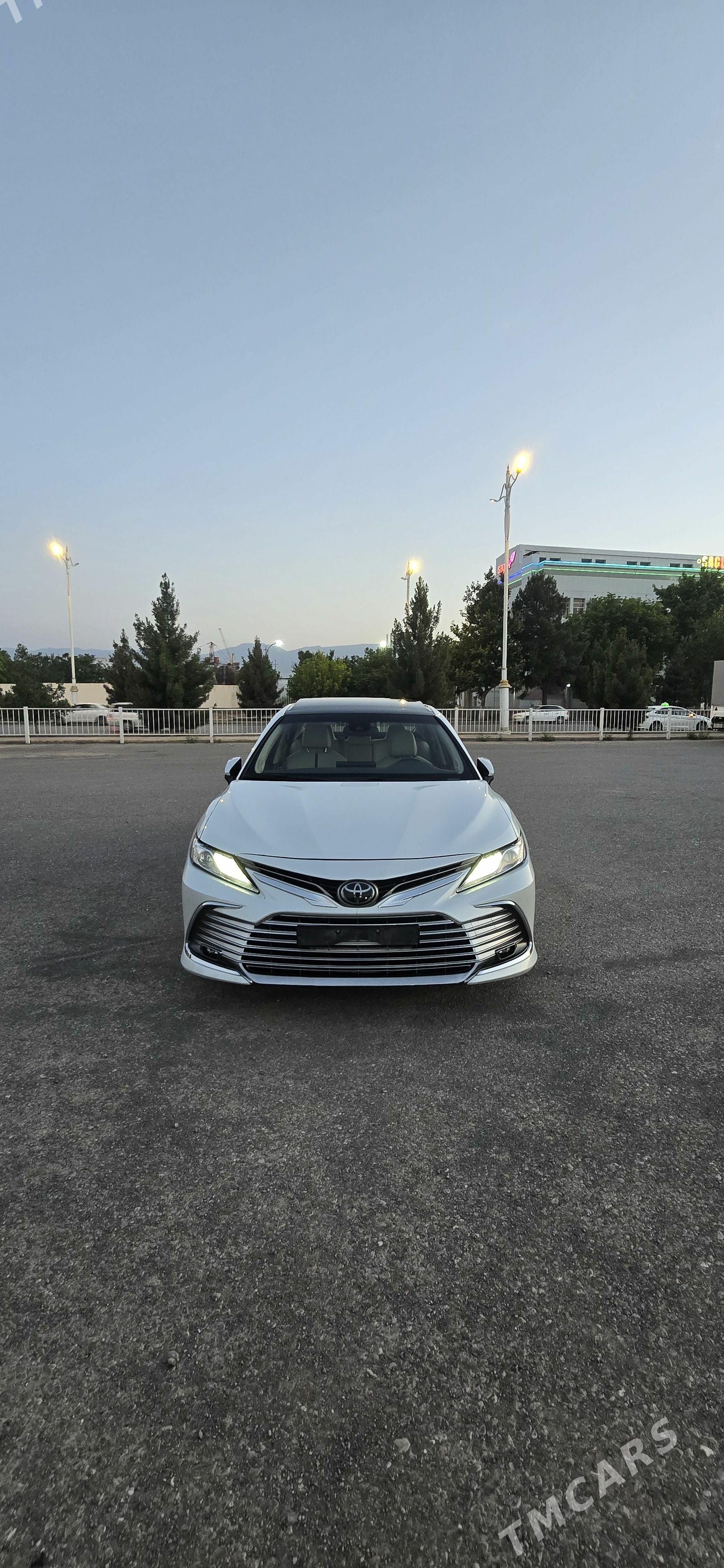 Toyota Camry 2022 - 540 000 TMT - Aşgabat - img 1