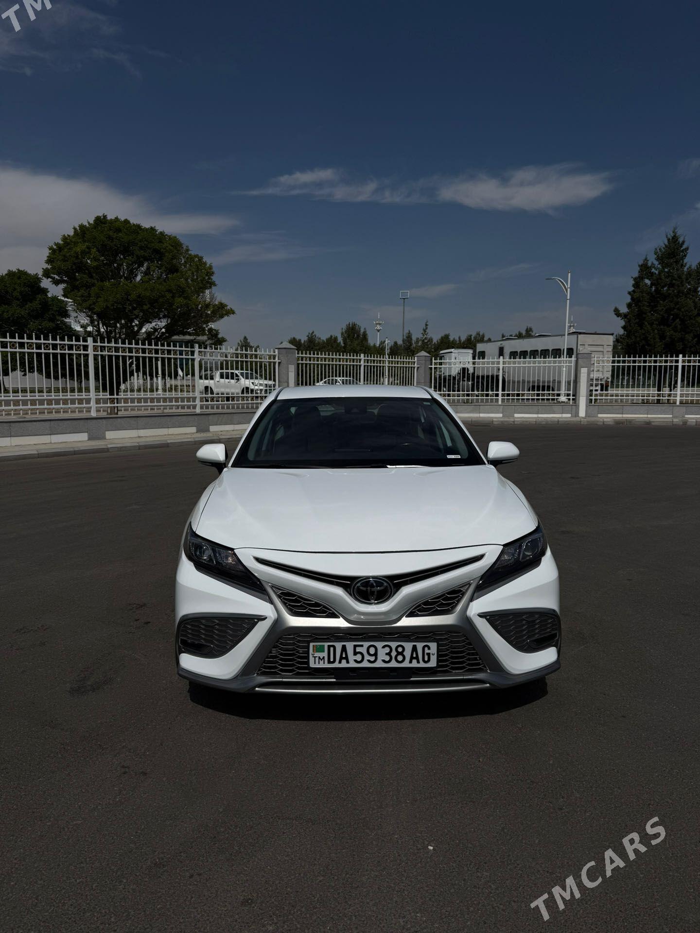Toyota Camry 2022 - 364 000 TMT - Aşgabat - img 1