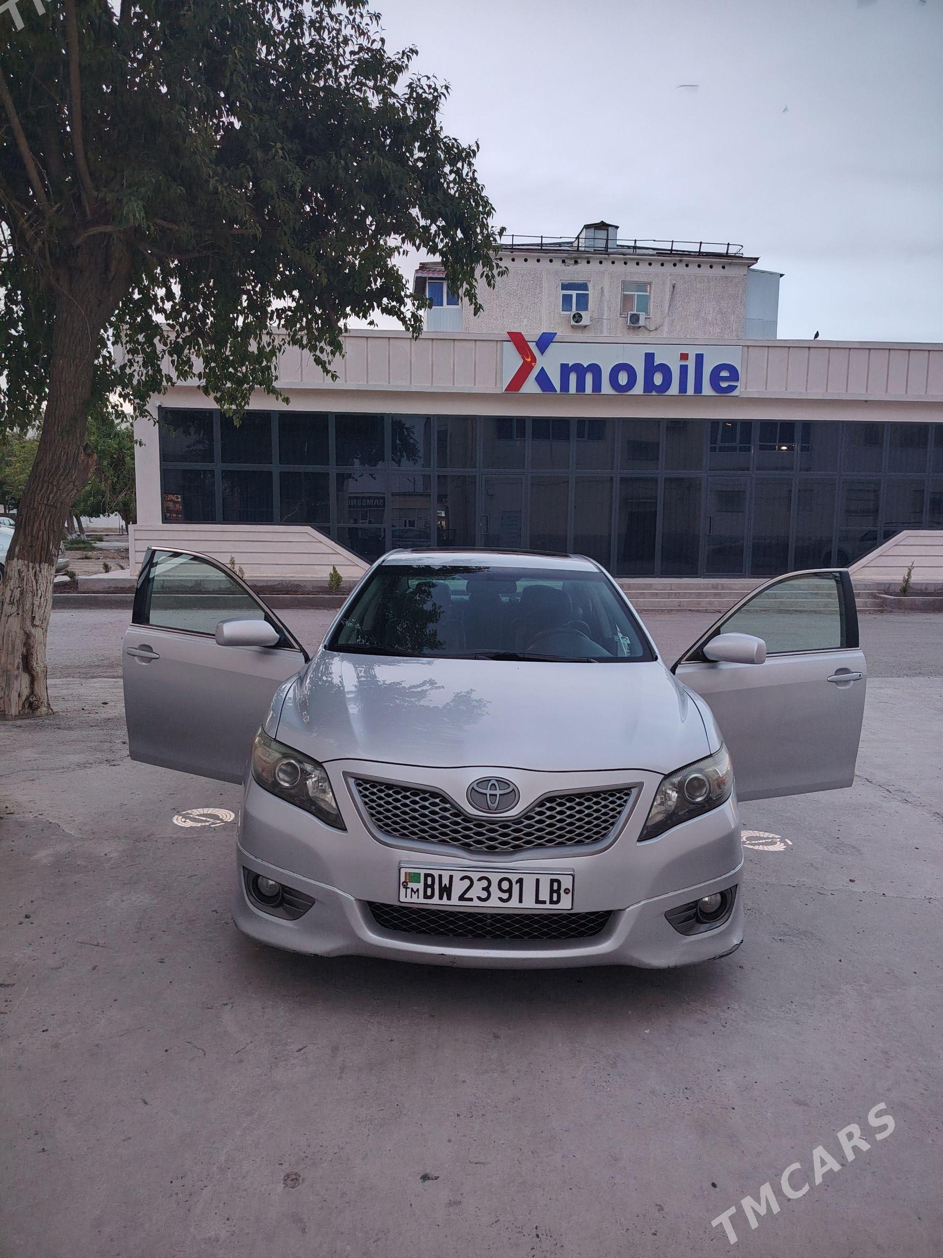 Toyota Camry 2011 - 265 000 TMT - Туркменабат - img 1