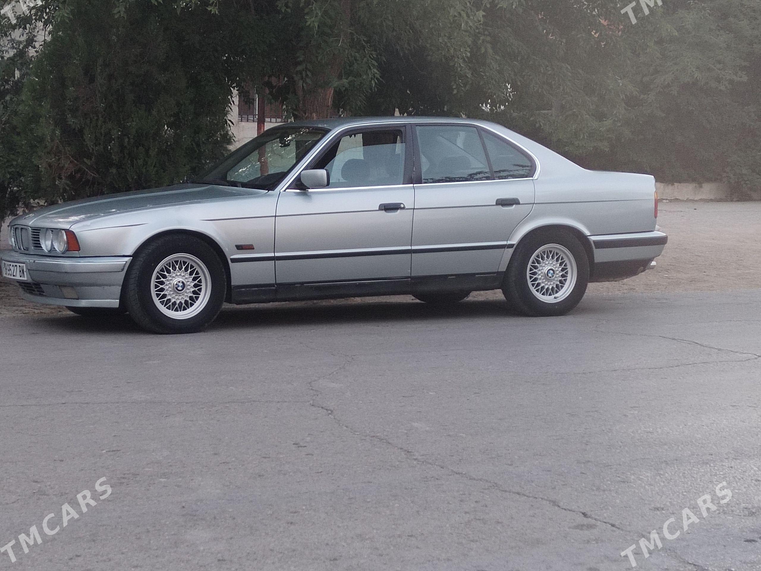 BMW E34 1990 - 75 000 TMT - Джебел - img 1