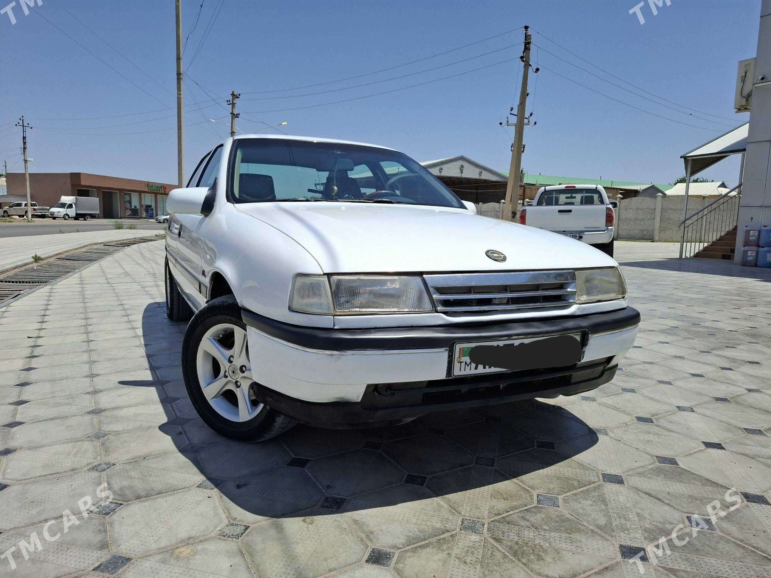 Opel Vectra 1990 - 55 000 TMT - Мары - img 1