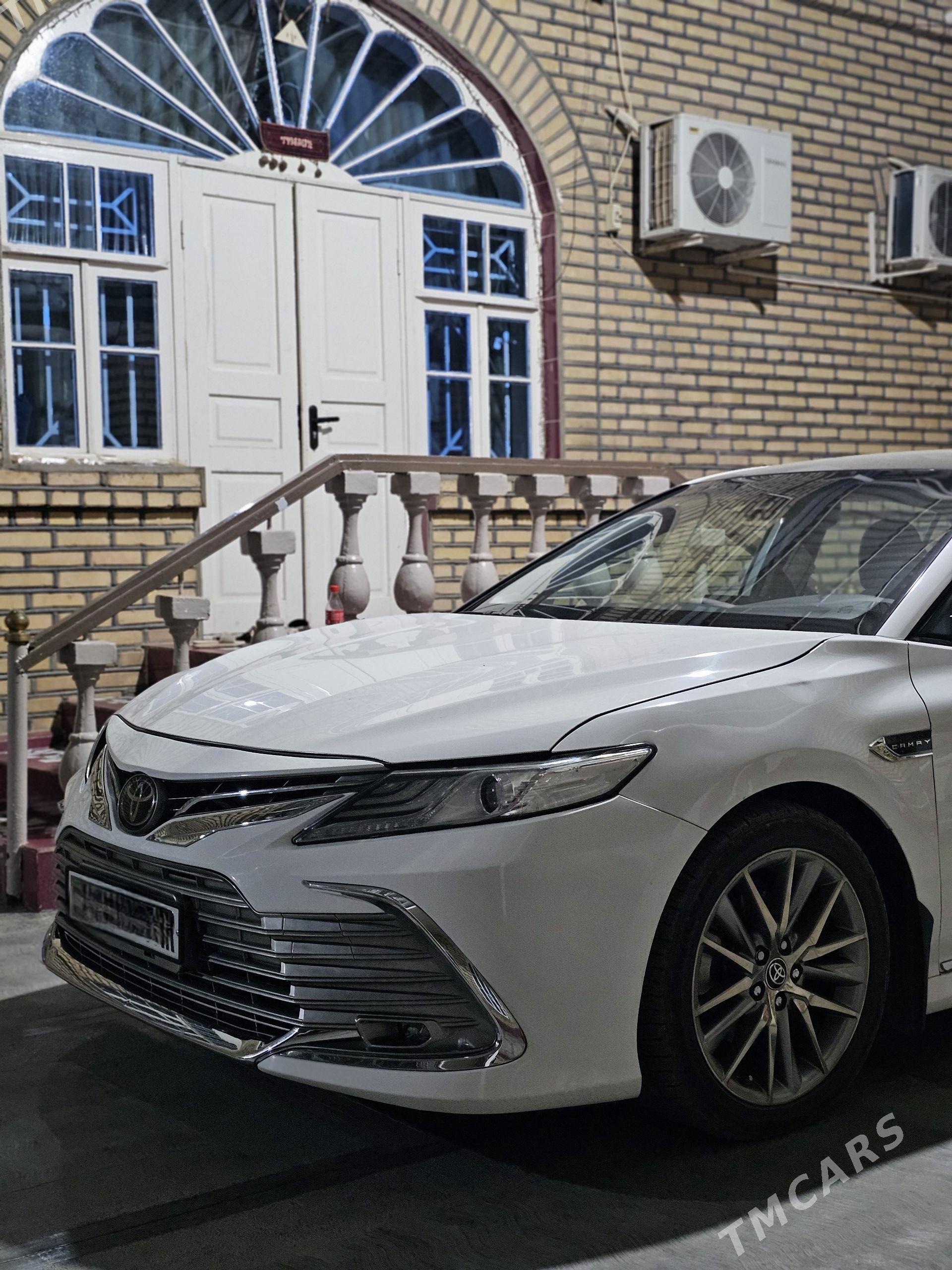 Toyota Camry 2022 - 365 000 TMT - Мары - img 1
