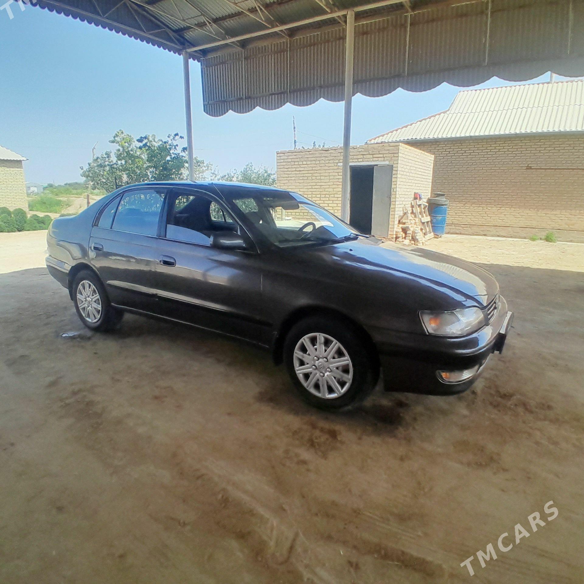 Toyota Corona 1995 - 70 000 TMT - Мары - img 1