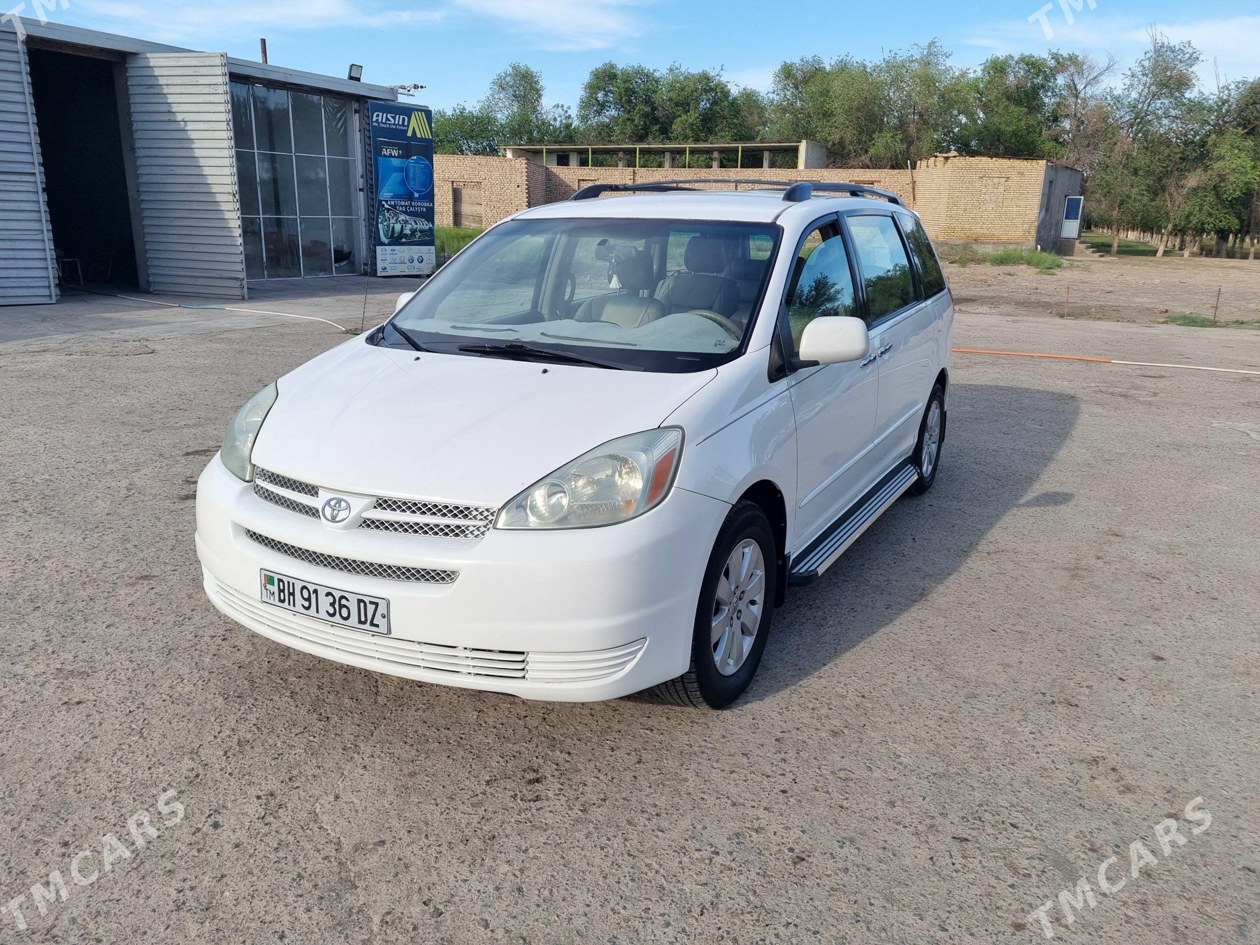 Toyota Sienna 2004 - 290 000 TMT - Gurbansoltan Eje - img 1