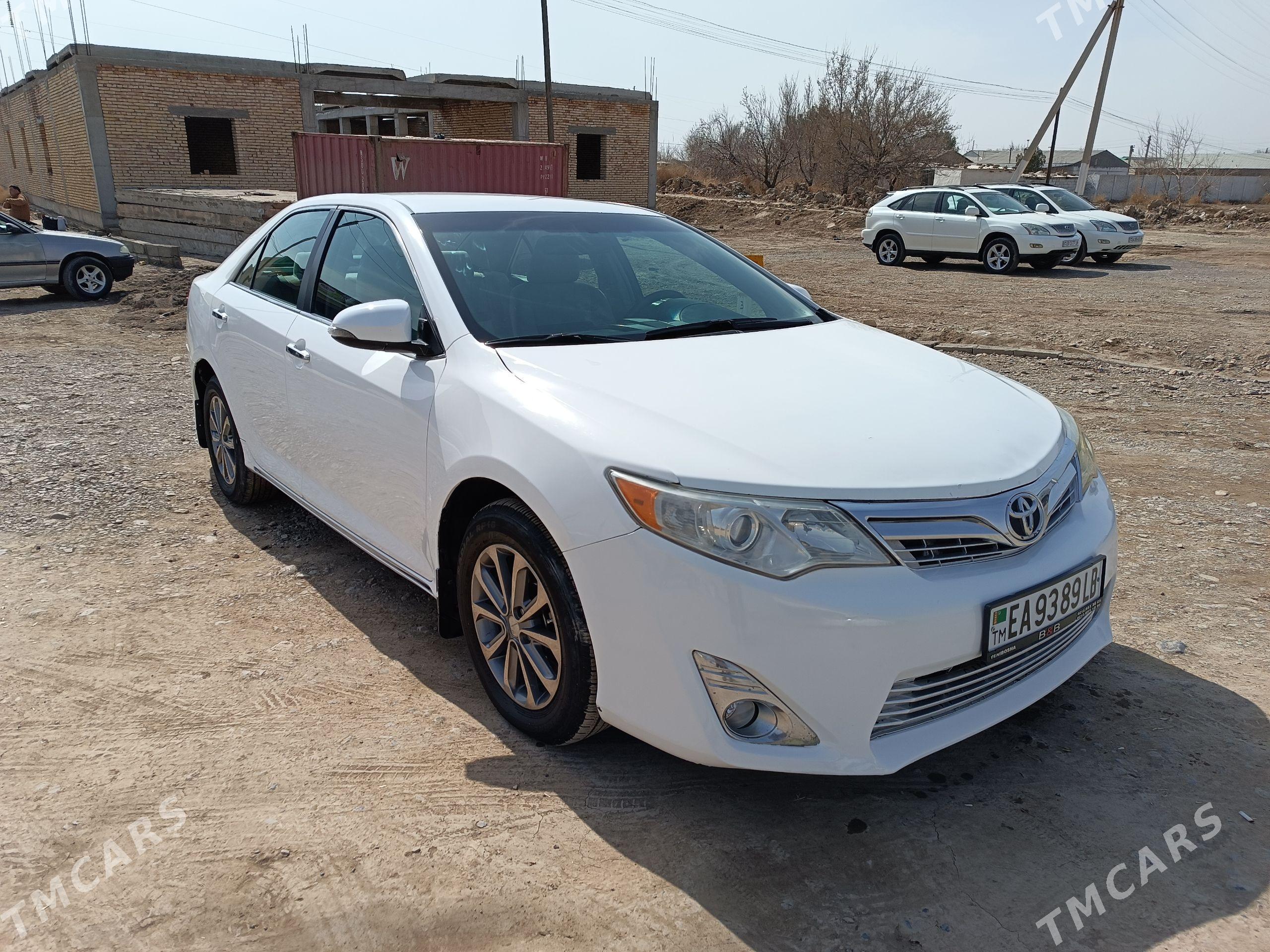 Toyota Camry 2012 - 220 000 TMT - Койтендаг - img 1