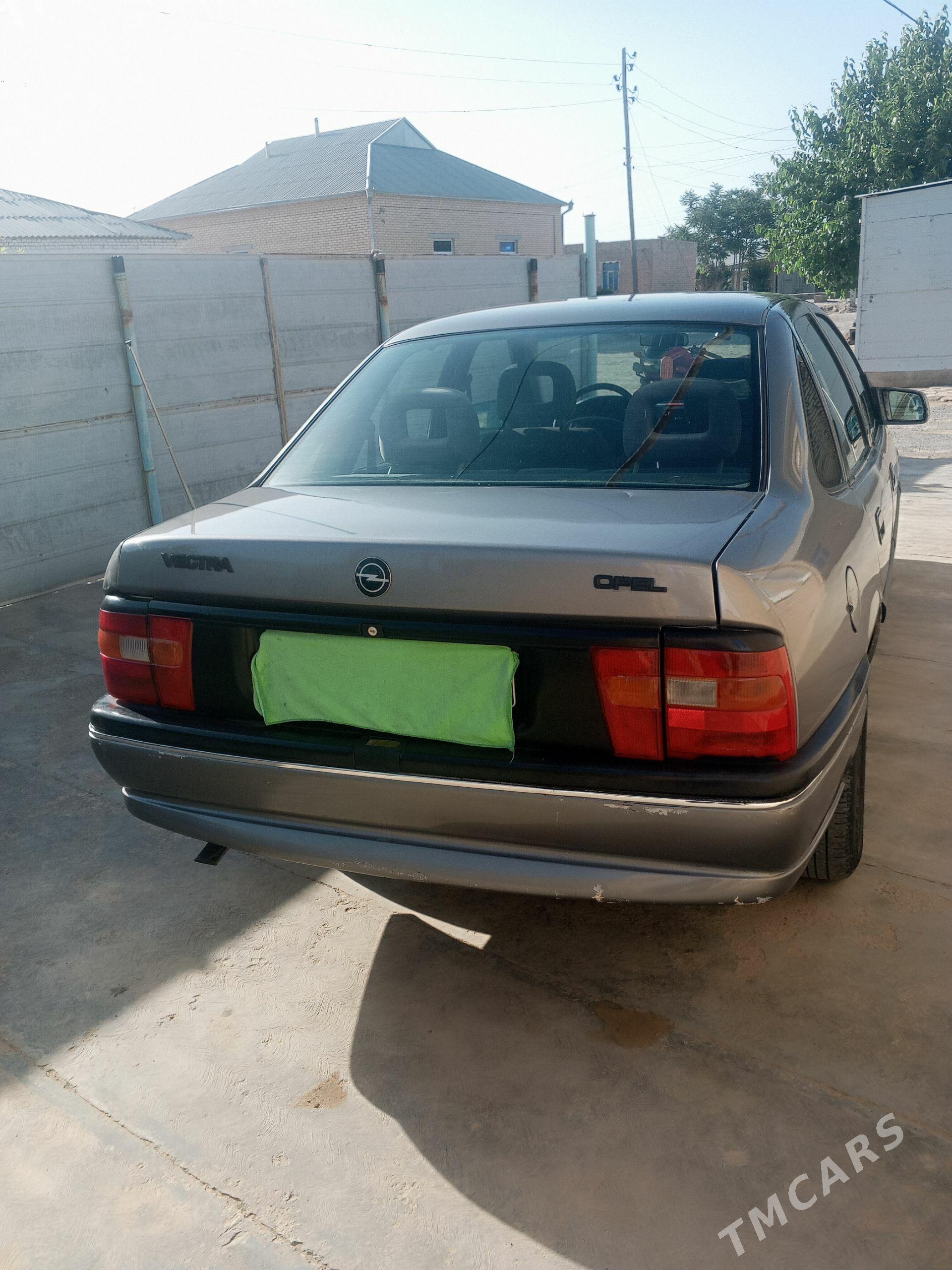Opel Vectra 1993 - 53 000 TMT - Байрамали - img 1