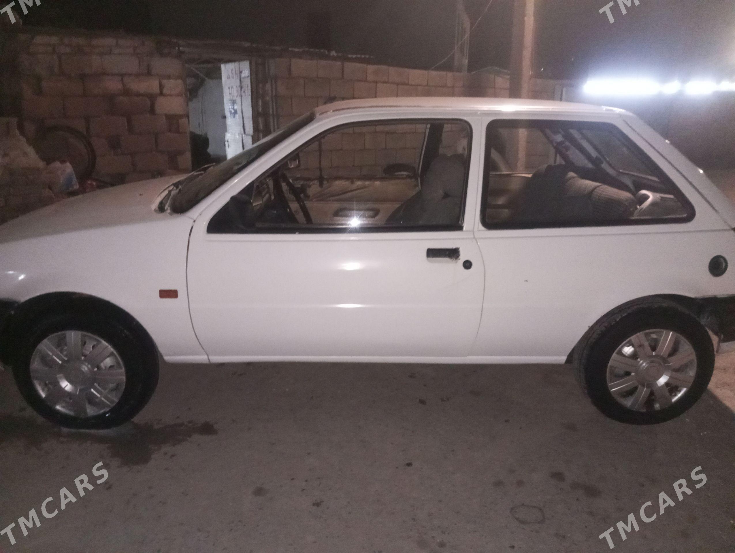 Ford Courier 1989 - 20 000 TMT - Яшлык - img 1