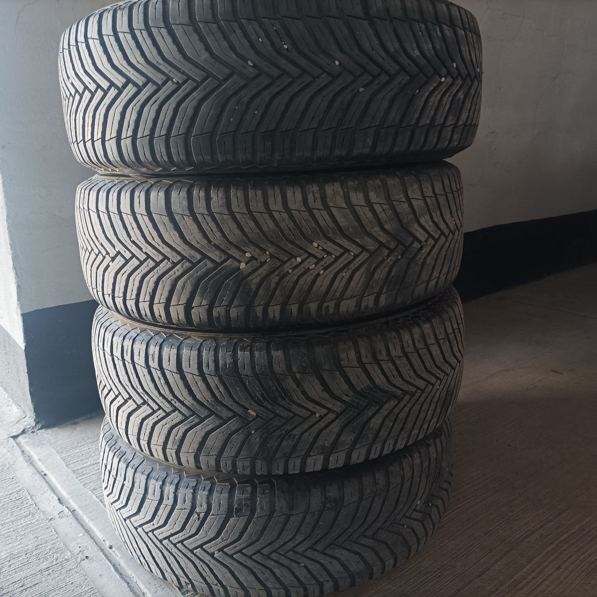 Michelin 205 65 16 1 000 TMT - Хитровка - img 1