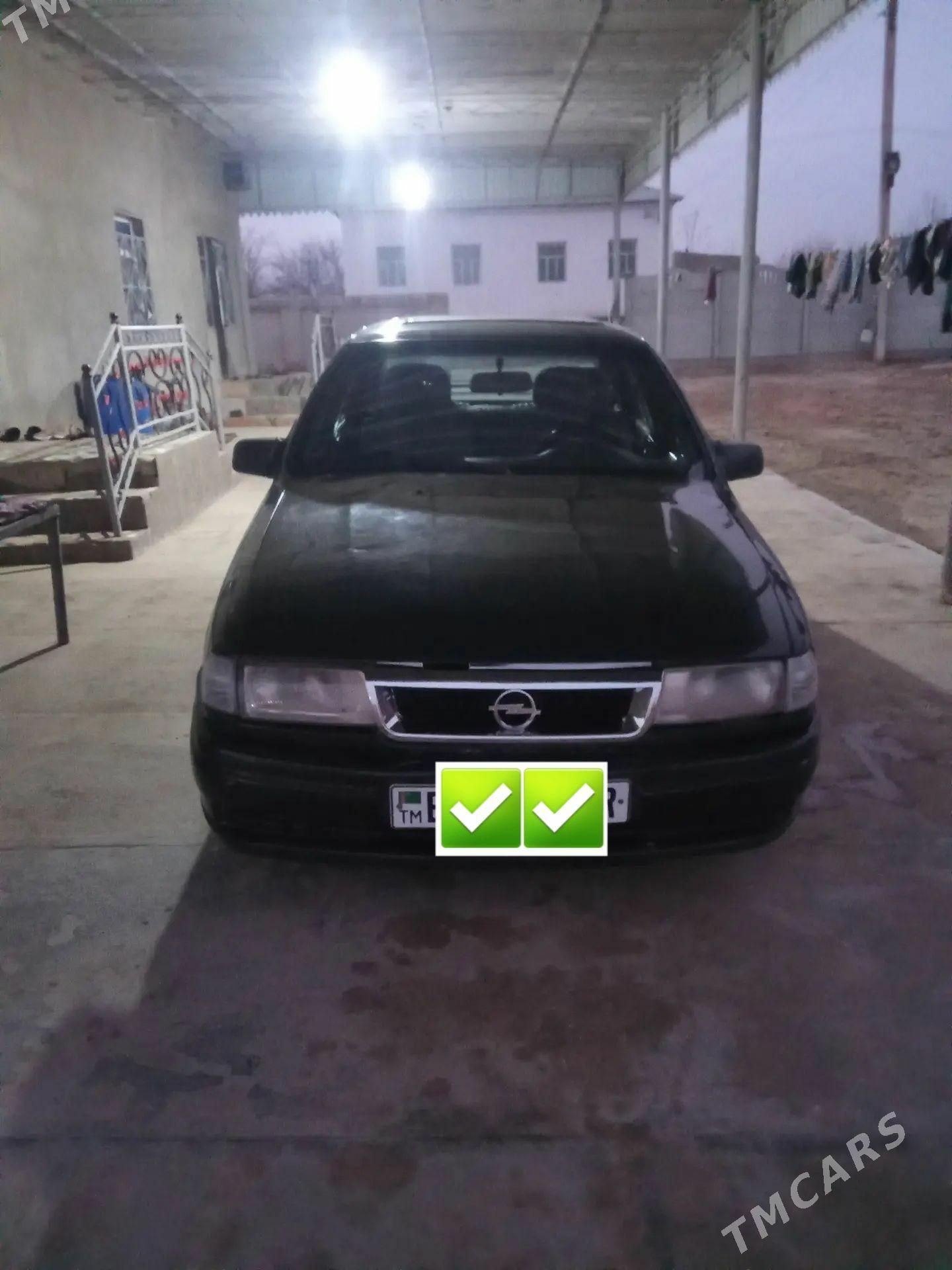 Opel Vectra 1995 - 40 000 TMT - Байрамали - img 1