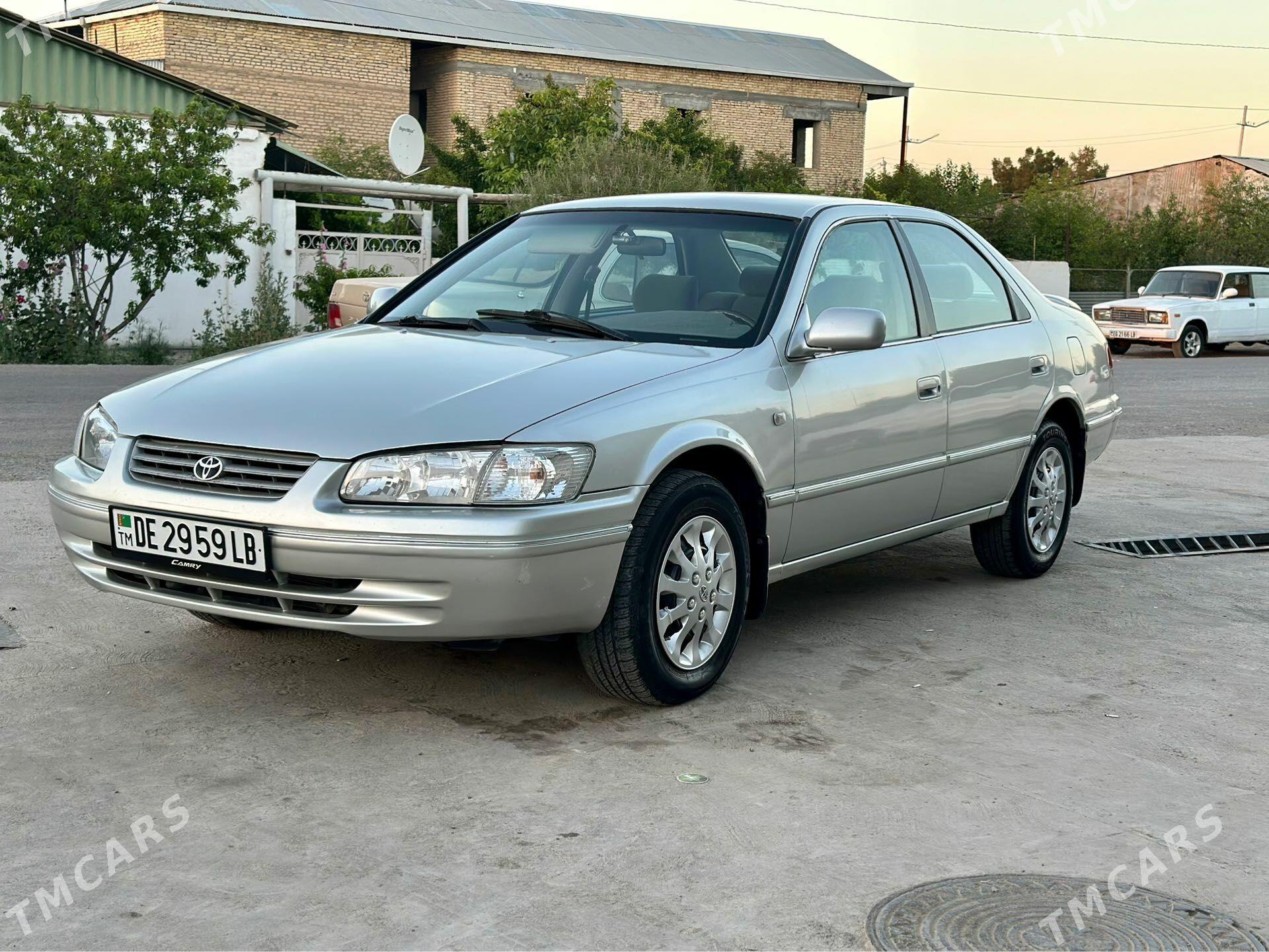 Toyota Camry 2000 - 159 000 TMT - Туркменабат - img 1
