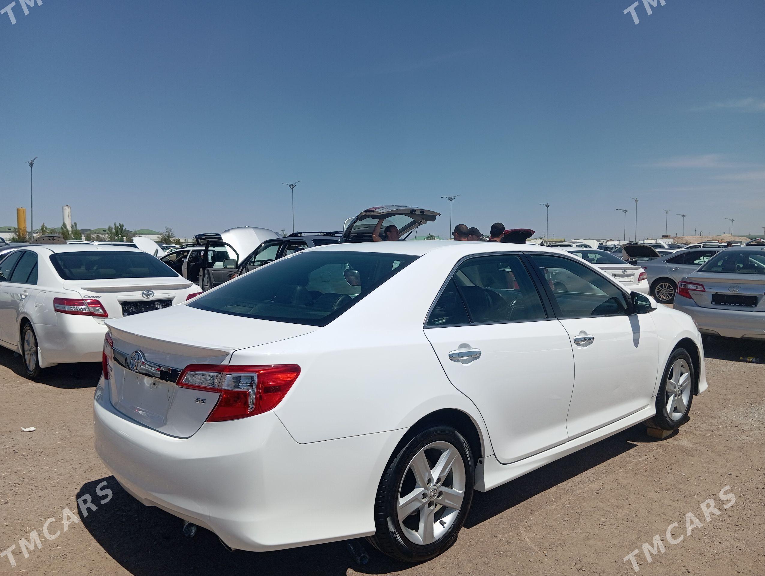 Toyota Camry 2012 - 250 000 TMT - Дашогуз - img 1