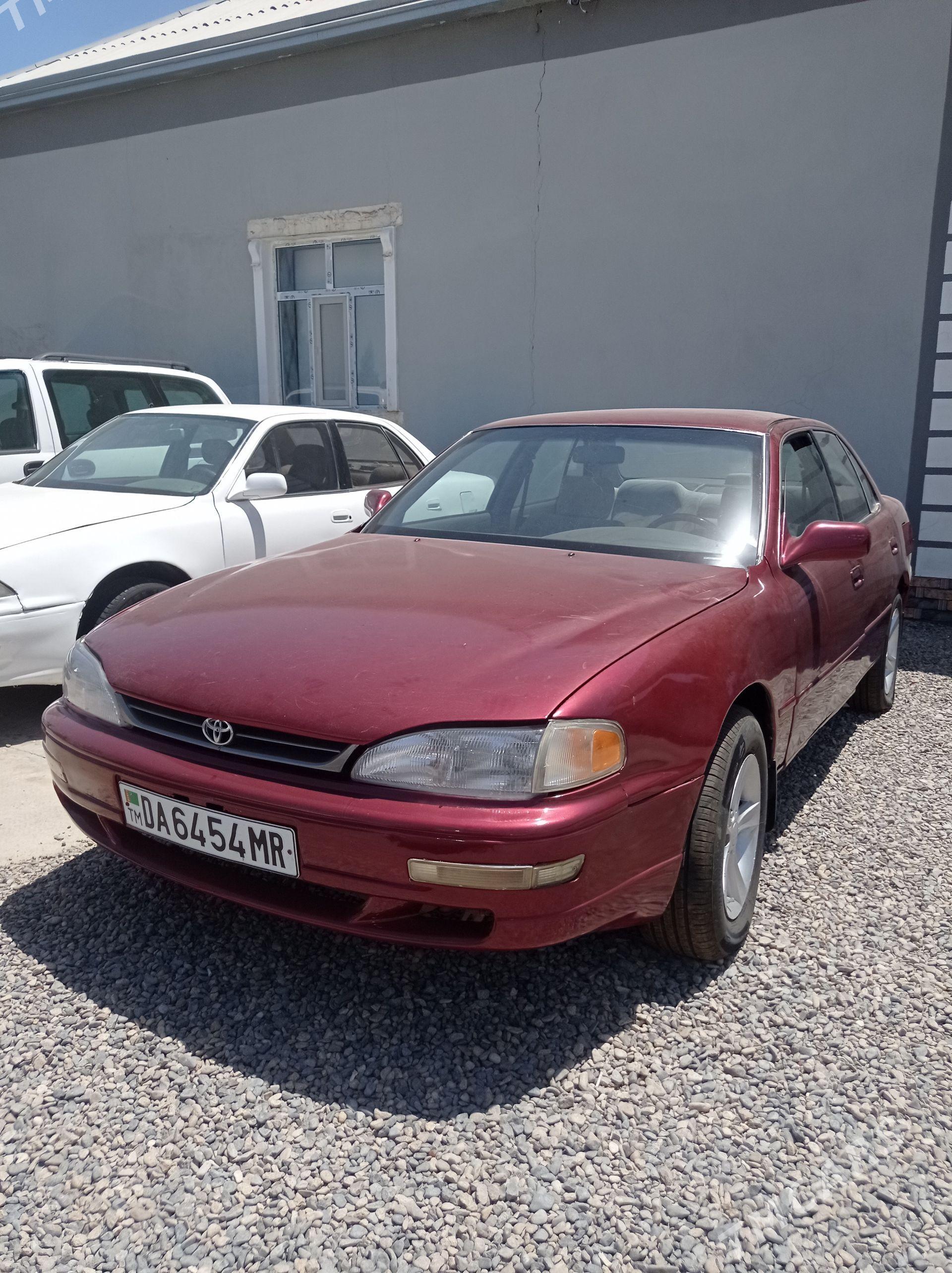 Toyota Camry 1996 - 110 000 TMT - Мары - img 1