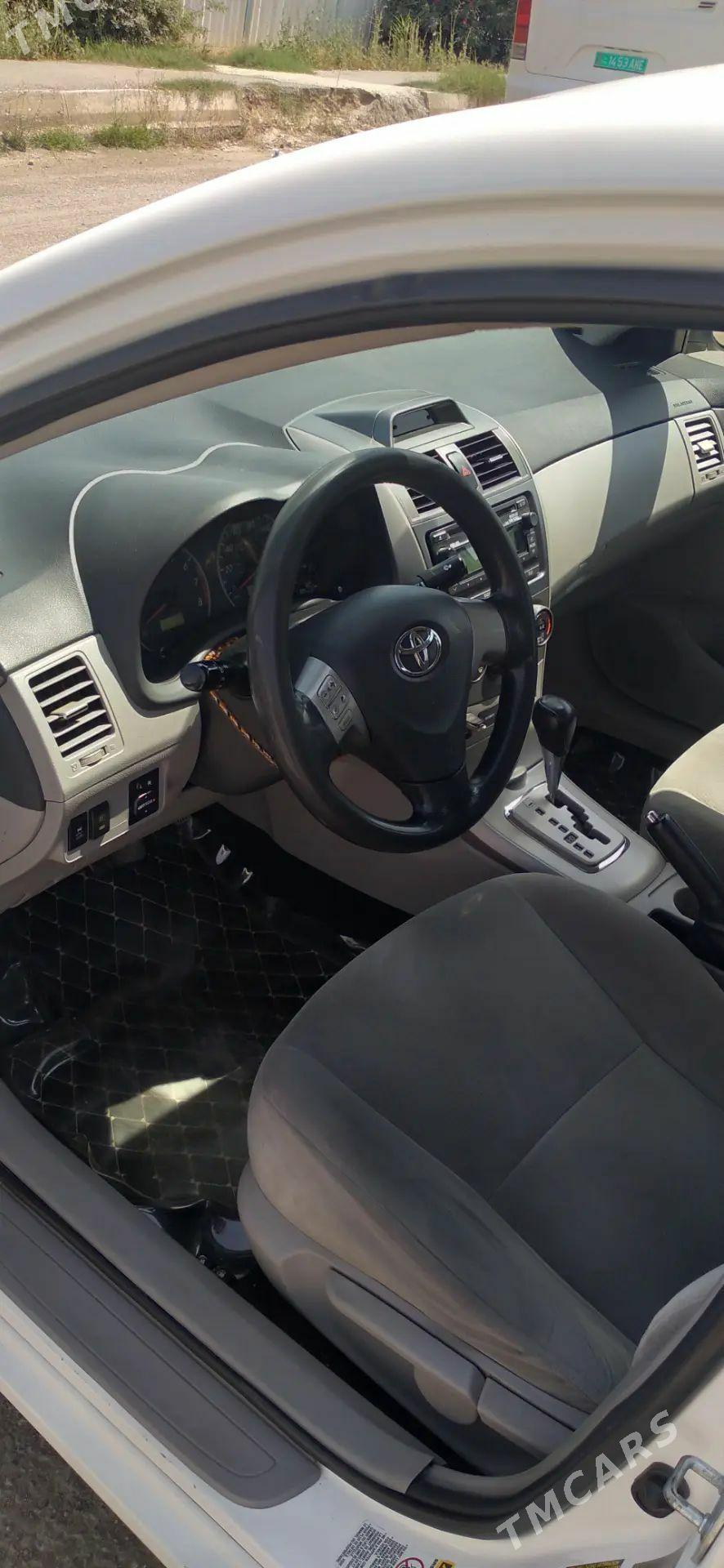 Toyota Corolla 2013 - 190 000 TMT - Aşgabat - img 1