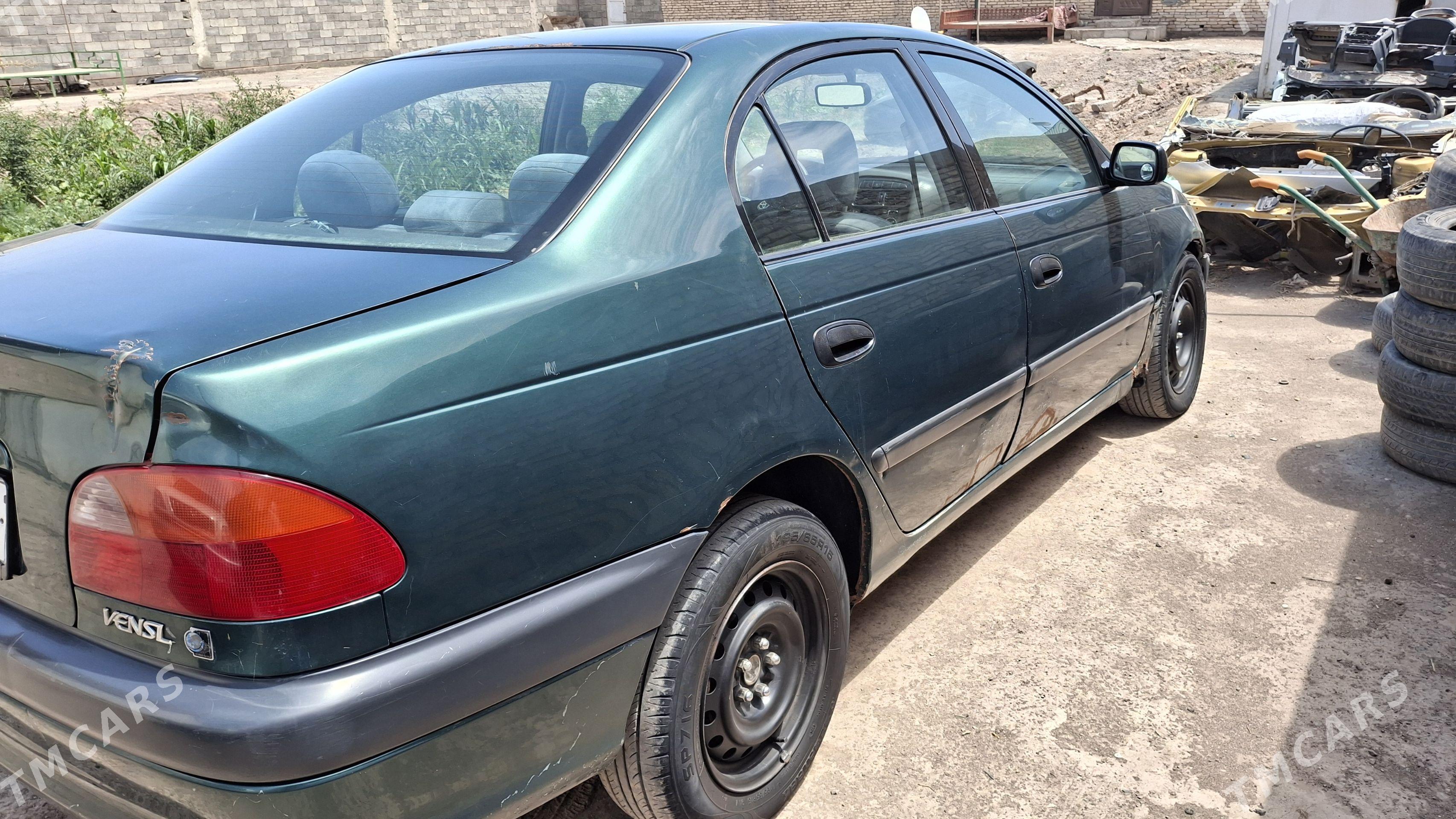 Toyota Avensis 2000 - 96 000 TMT - Дашогуз - img 1