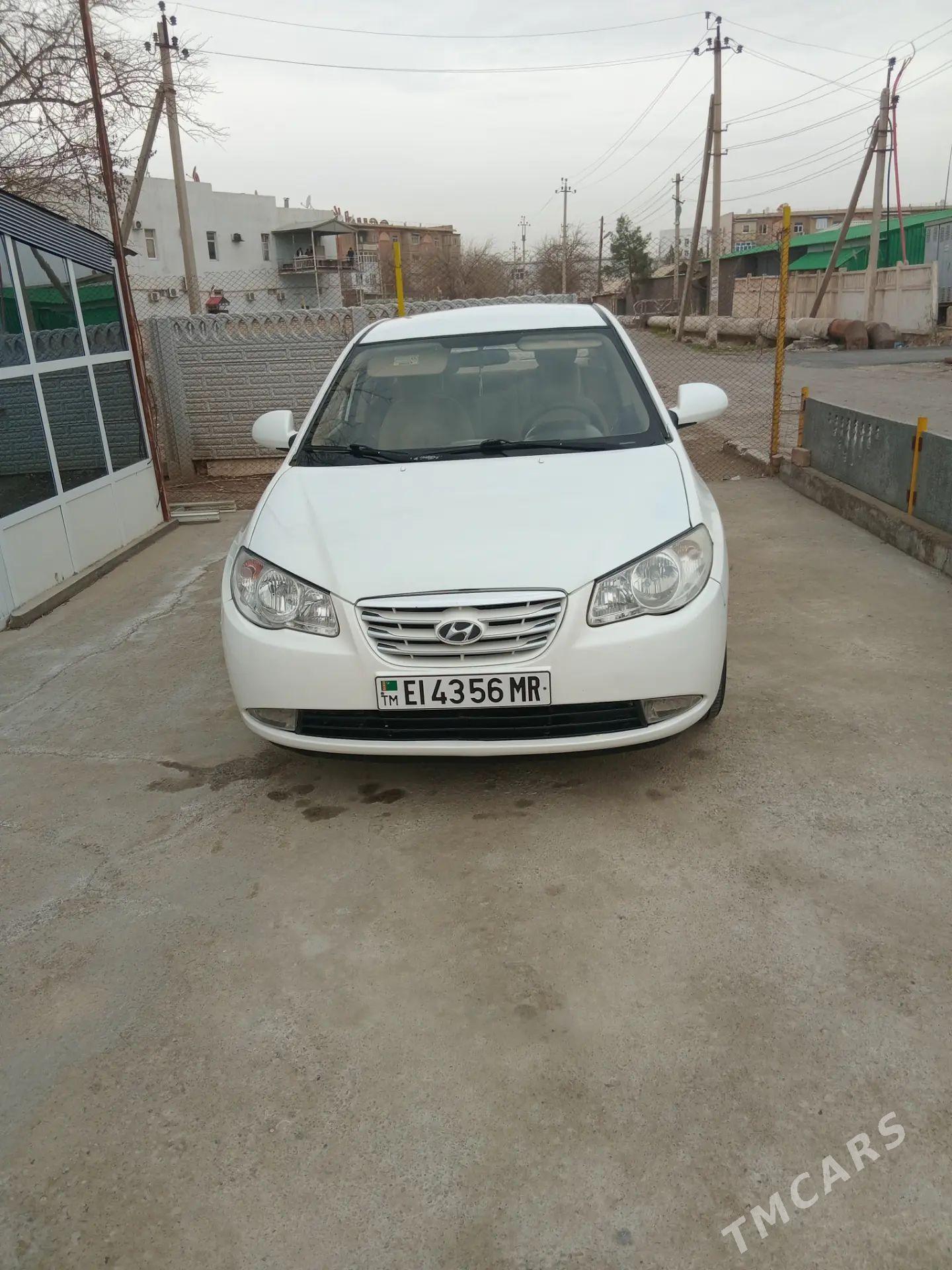 Hyundai Elantra 2010 - 130 000 TMT - Мары - img 1