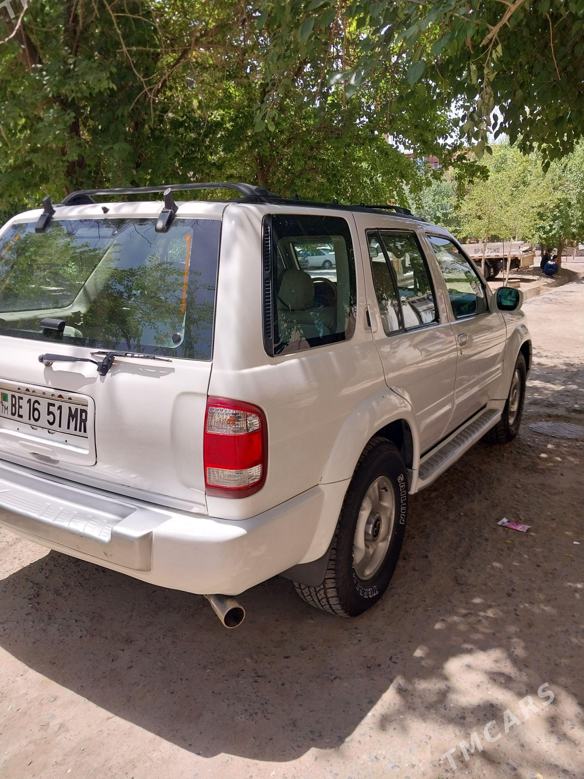 Infiniti QX4 2000 - 130 000 TMT - Мары - img 1
