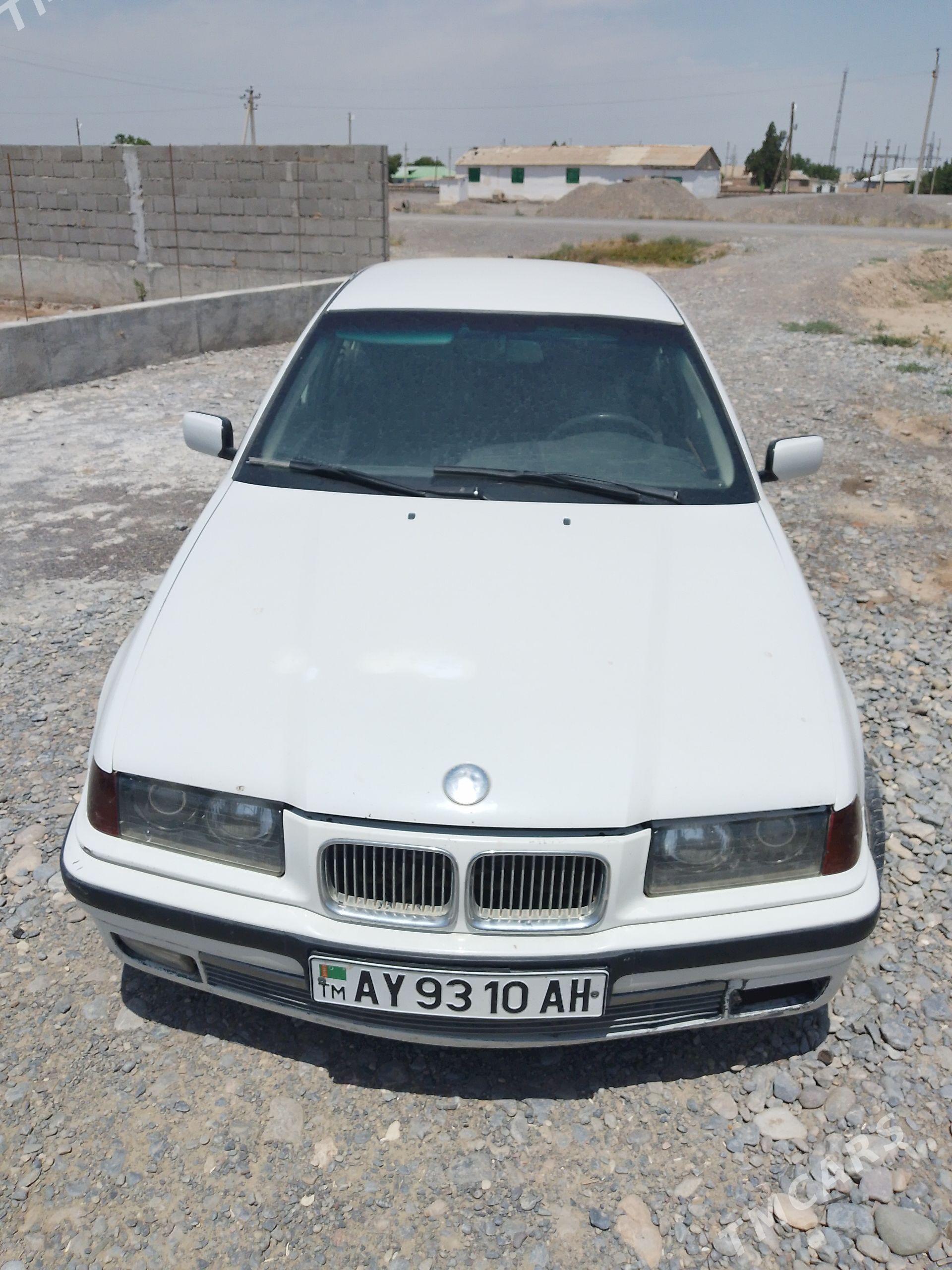 BMW 320 1993 - 50 000 TMT - Kaka - img 1