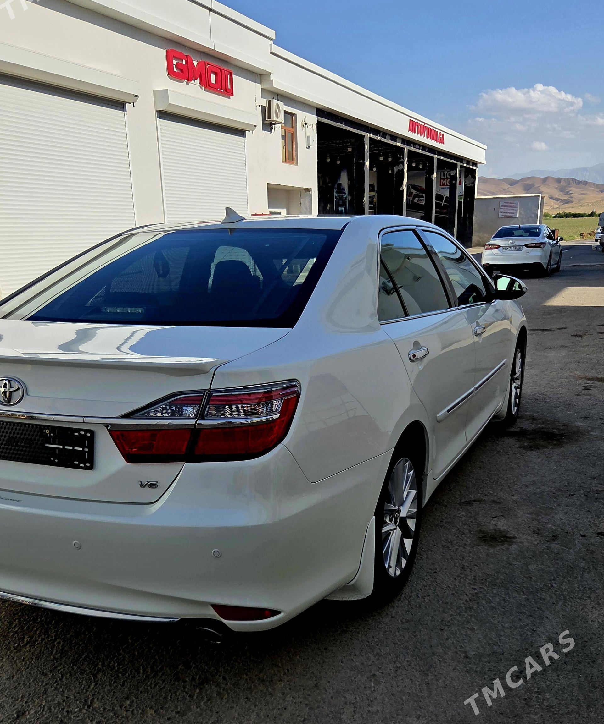 Toyota Camry 2017 - 556 000 TMT - Ашхабад - img 1