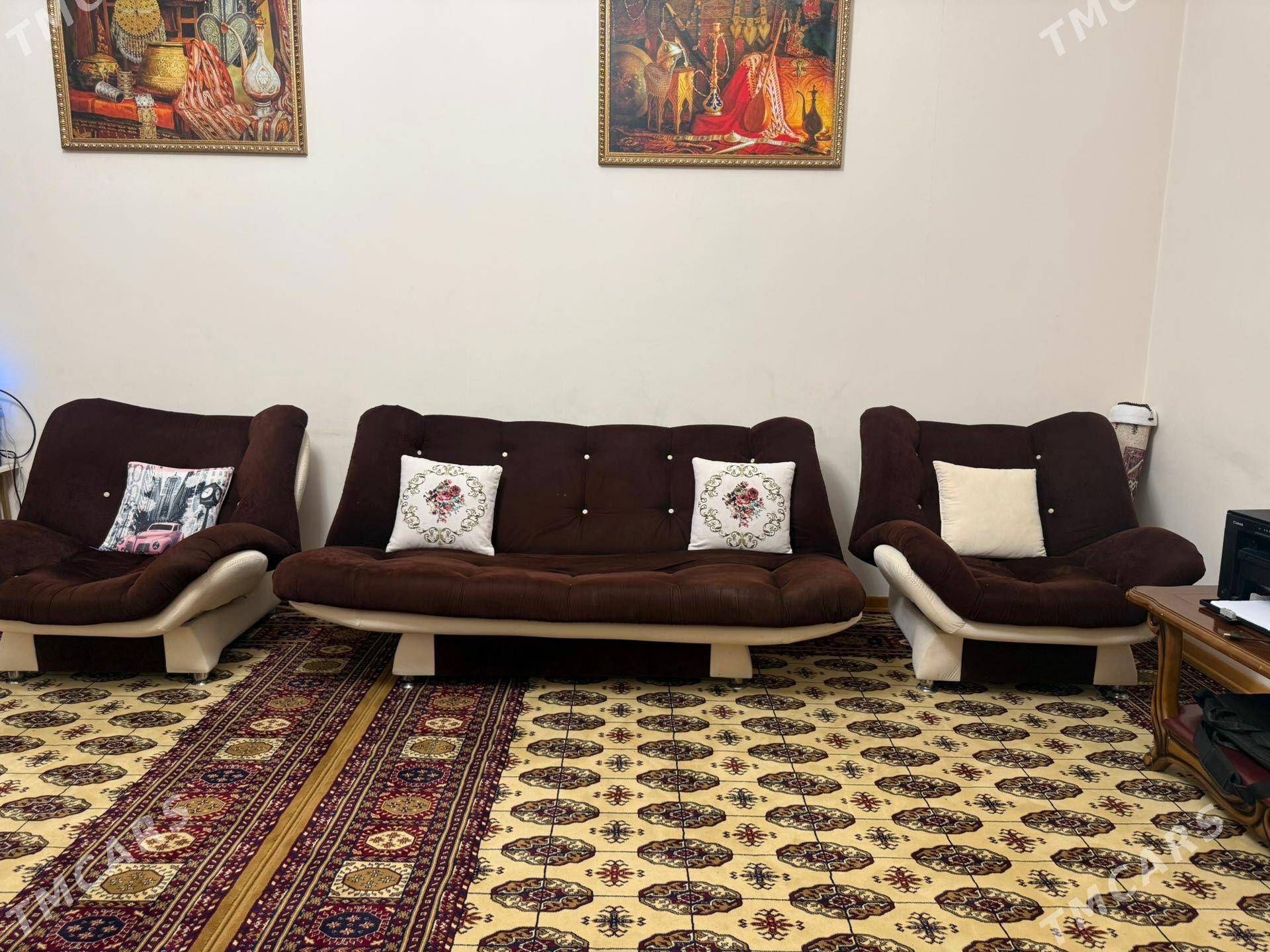 Diwan troyka - Улица Ататурка - img 1