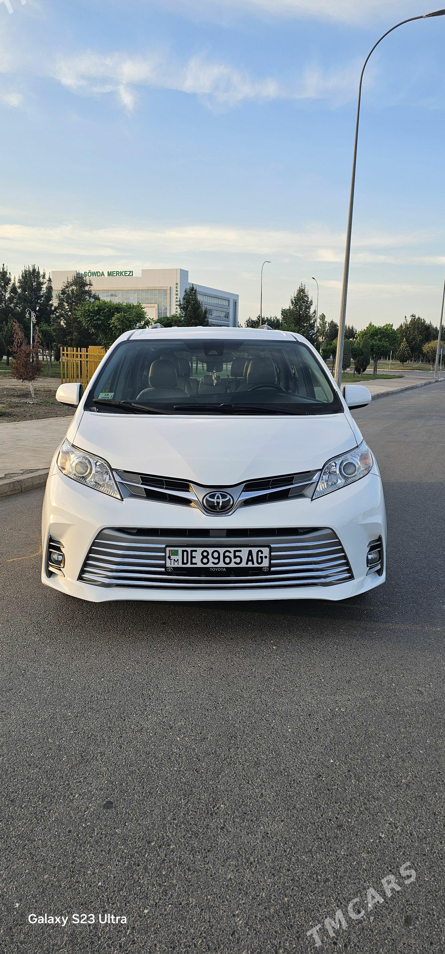 Toyota Sienna 2018 - 430 000 TMT - Ашхабад - img 1