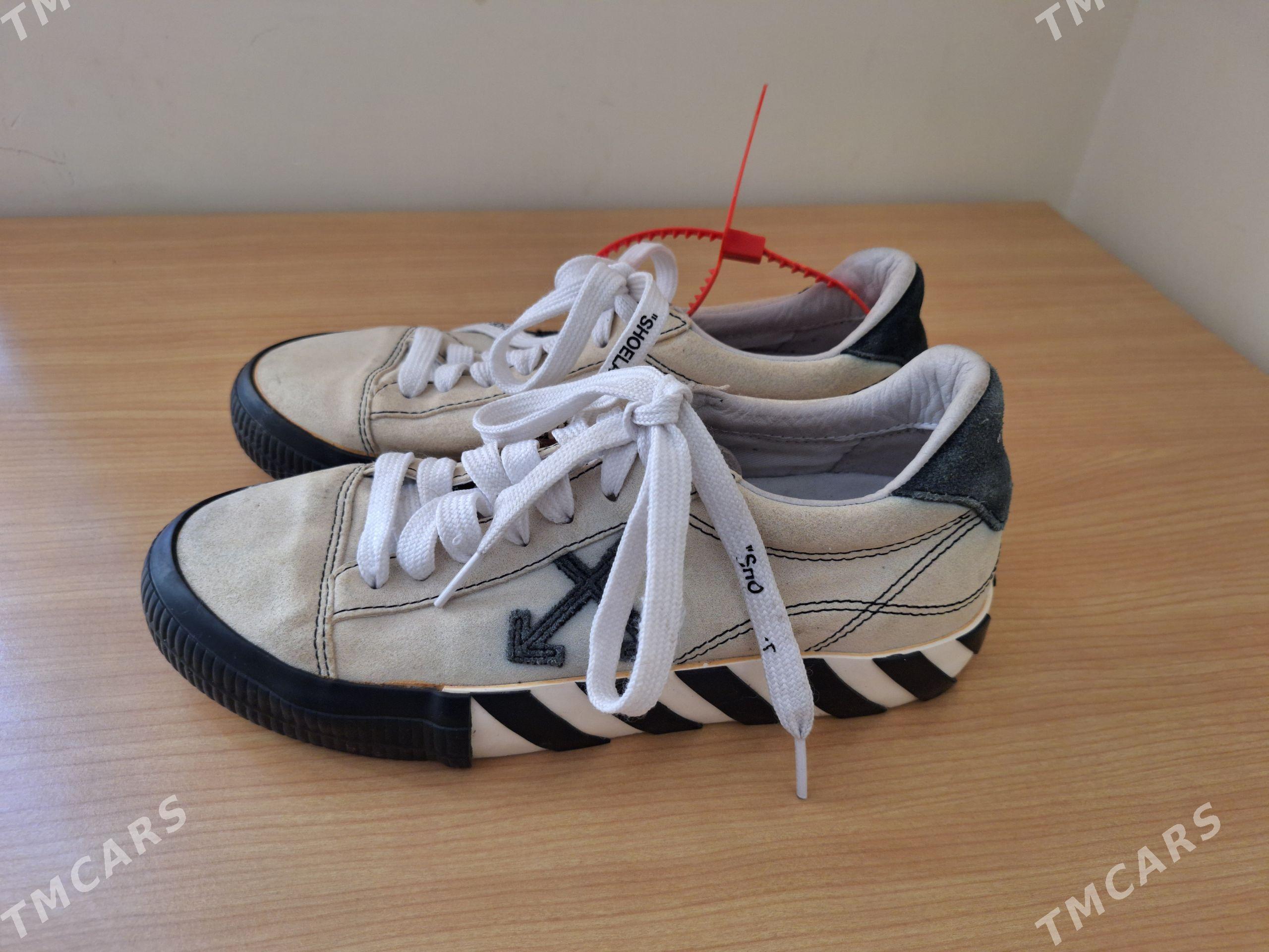 Off-White Original 2013 - Кëши - img 1