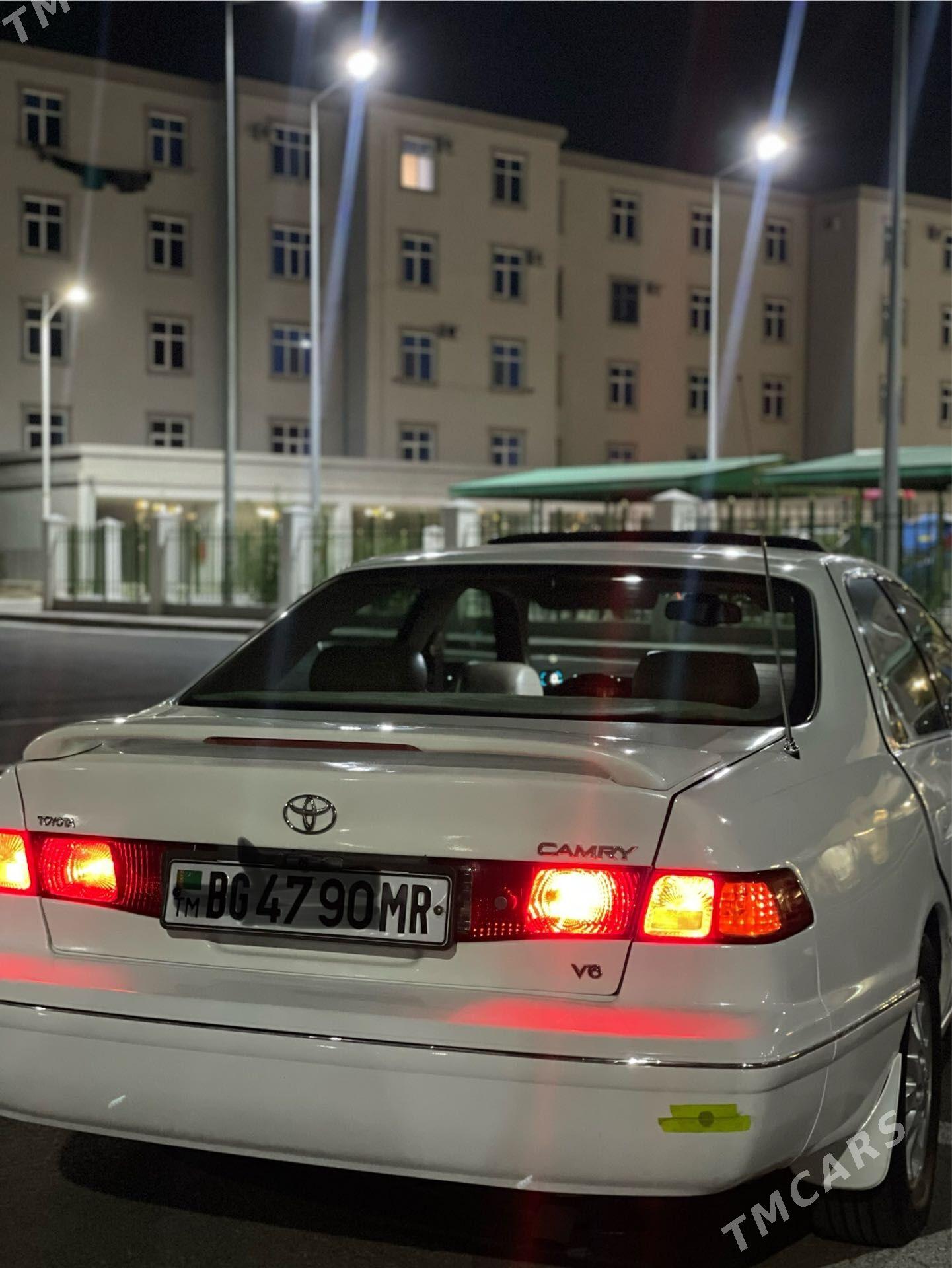 Toyota Camry 2000 - 180 000 TMT - Мары - img 1