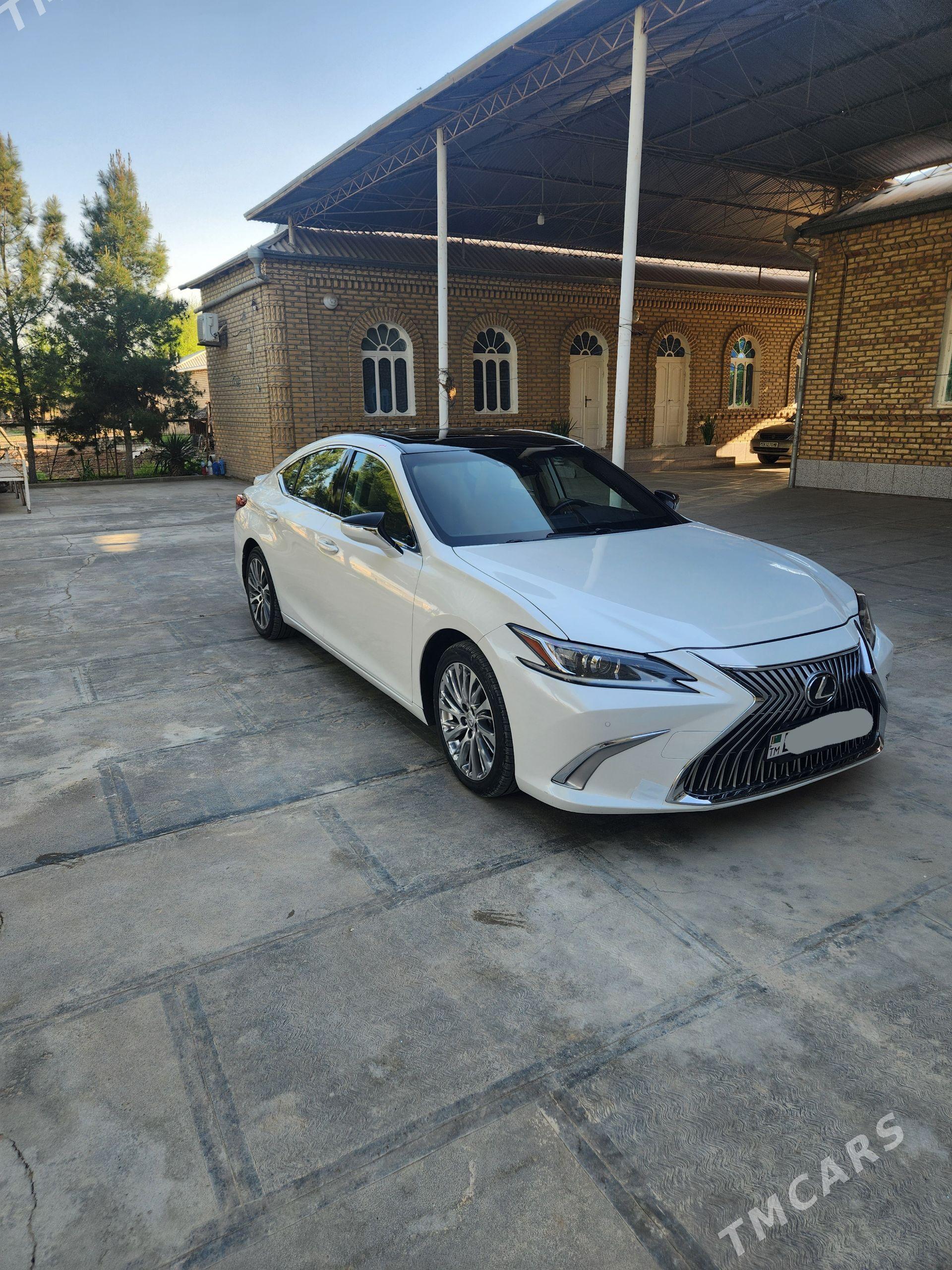 Lexus ES 350 2019 - 460 000 TMT - Мары - img 1