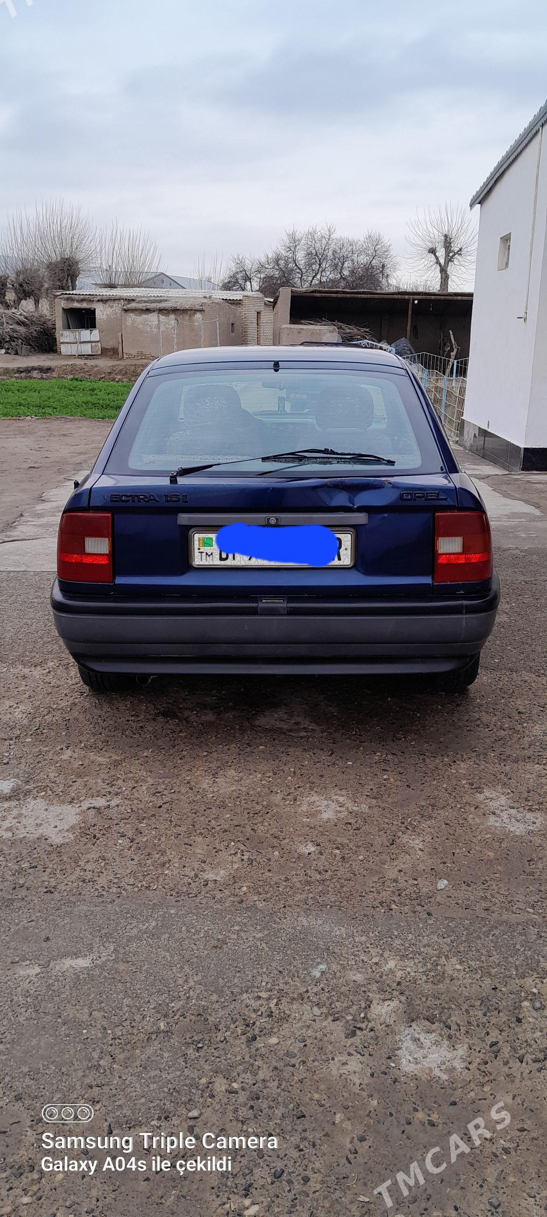 Opel Vectra 1993 - 40 000 TMT - Векильбазар - img 1