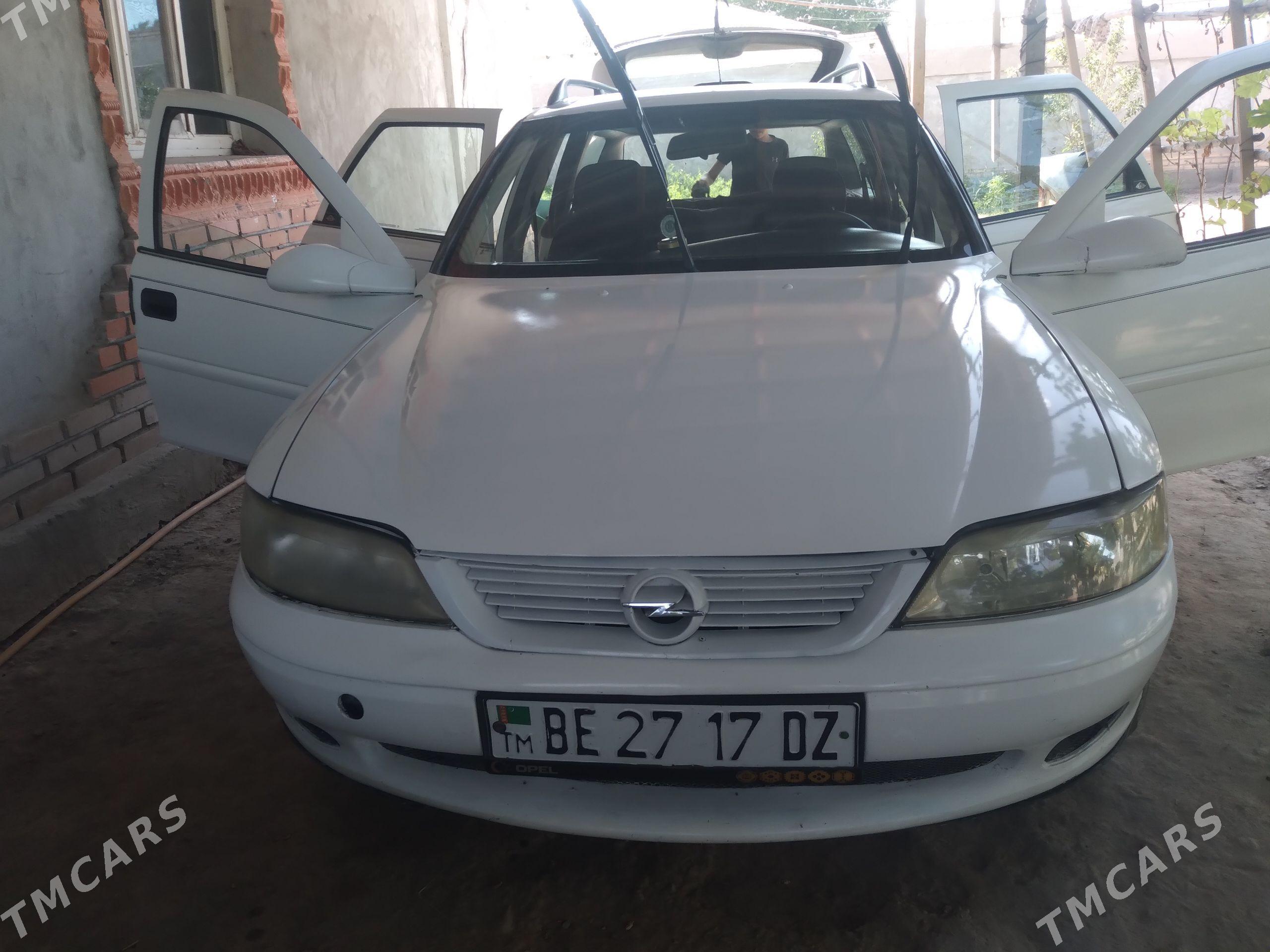 Opel Vectra 1999 - 70 000 TMT - Губадаг - img 1
