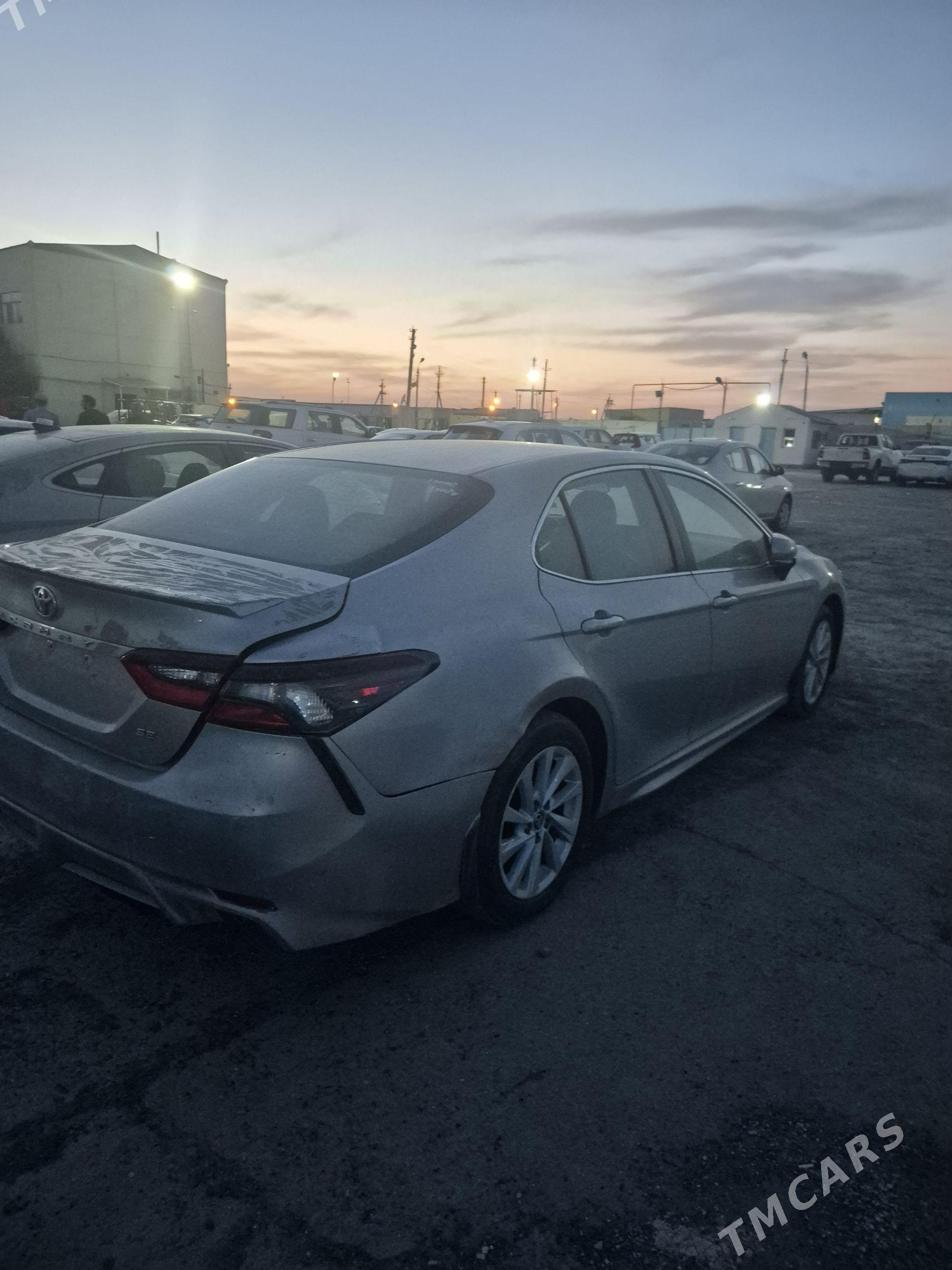 Toyota Camry 2022 - 390 000 TMT - Дянев - img 1