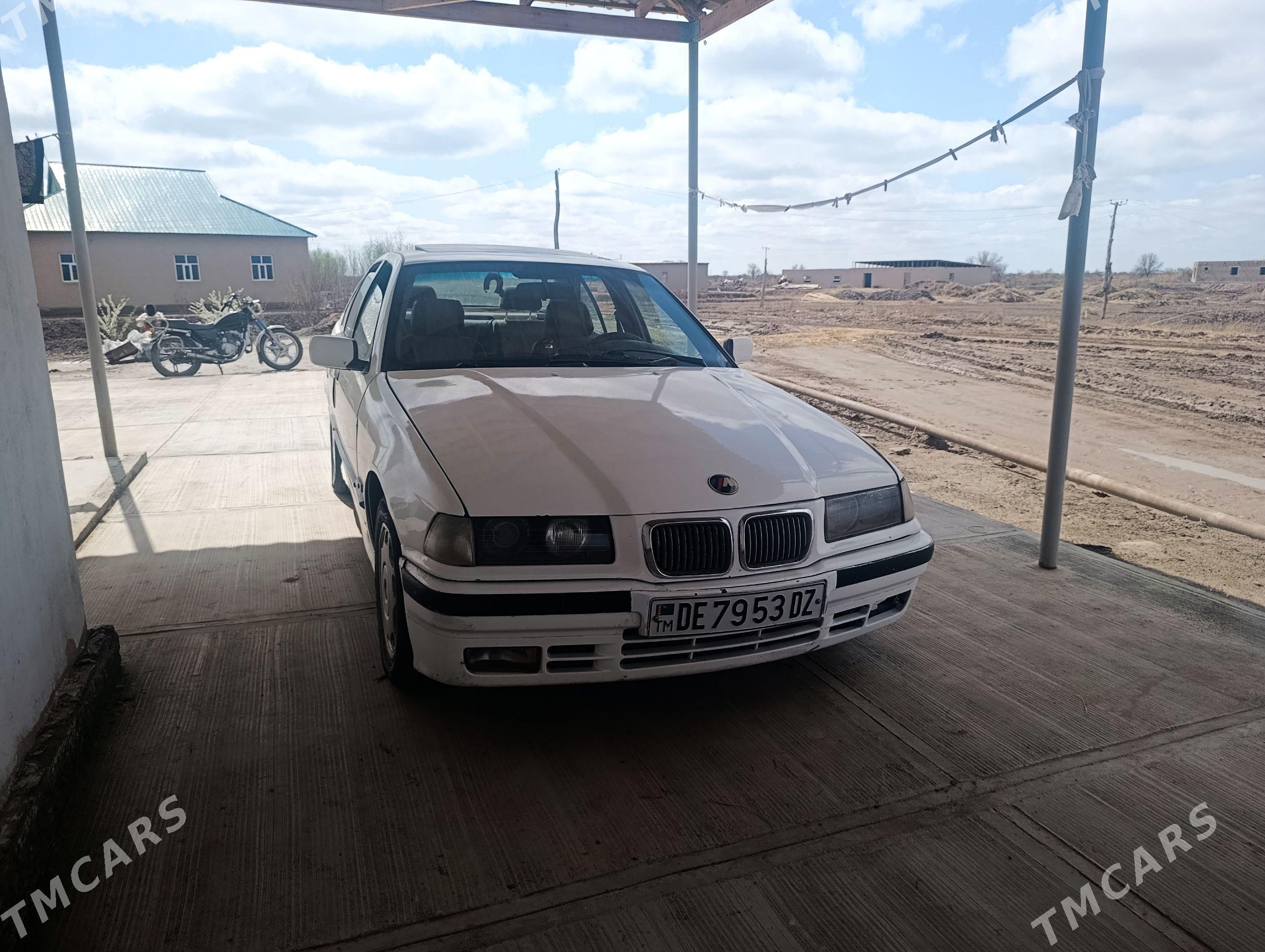 BMW 320 1994 - 45 000 TMT - Болдумсаз - img 1