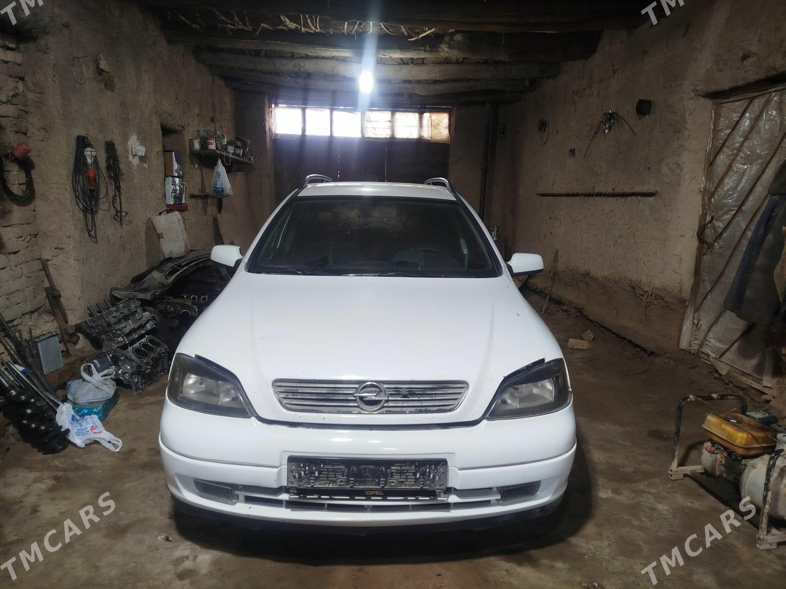 Opel Astra 2001 - 75 000 TMT - Гурбансолтан Едже - img 1