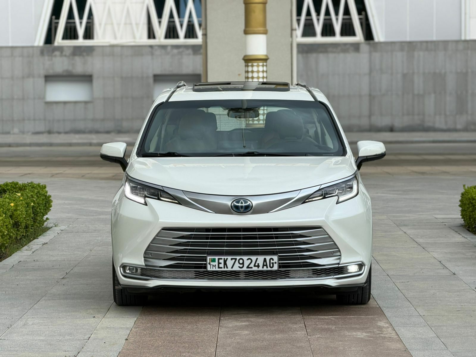Toyota Sienna 2021 - 645 000 TMT - Ашхабад - img 1