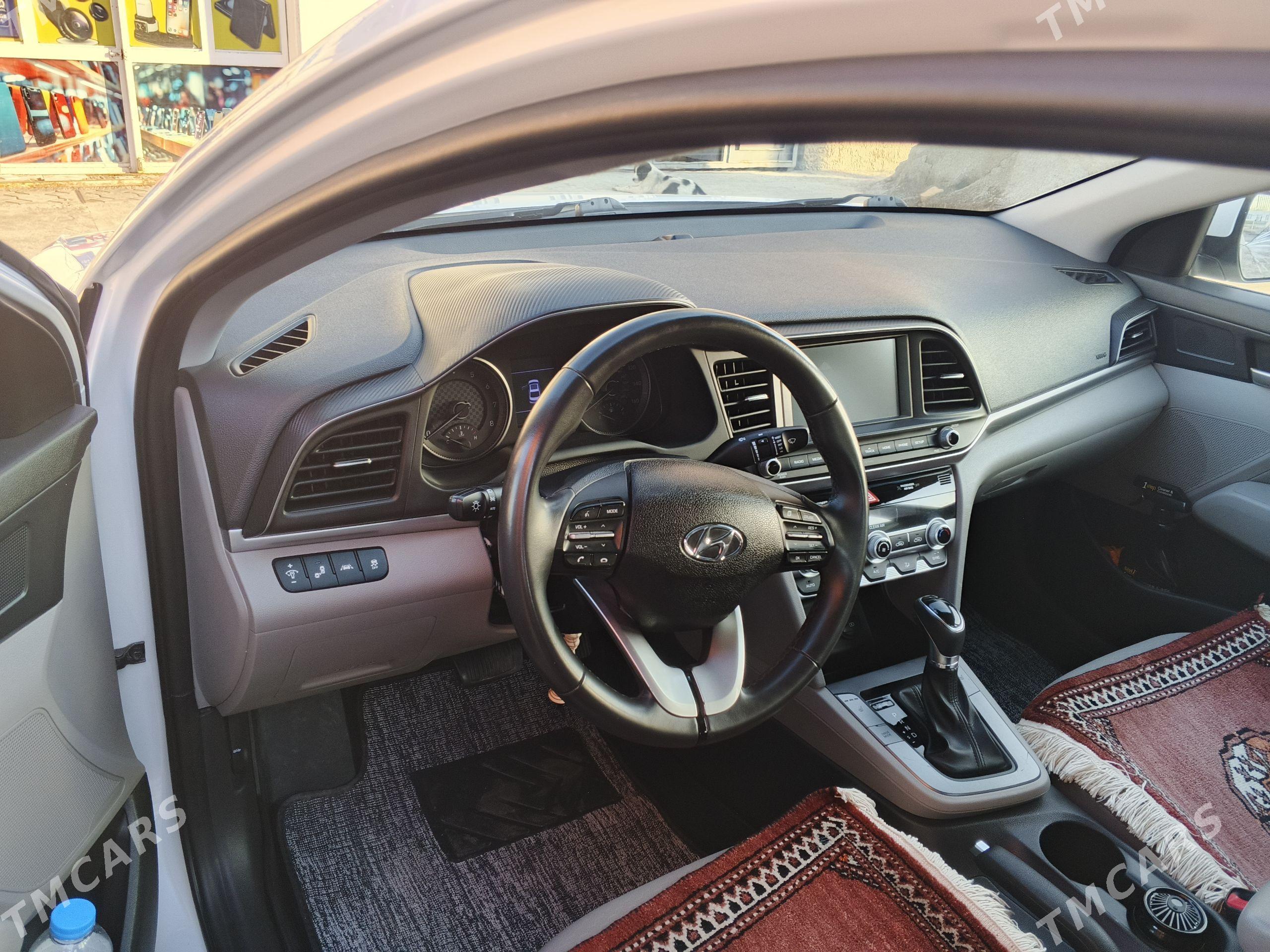 Hyundai Elantra 2020 - 240 000 TMT - Теджен - img 1