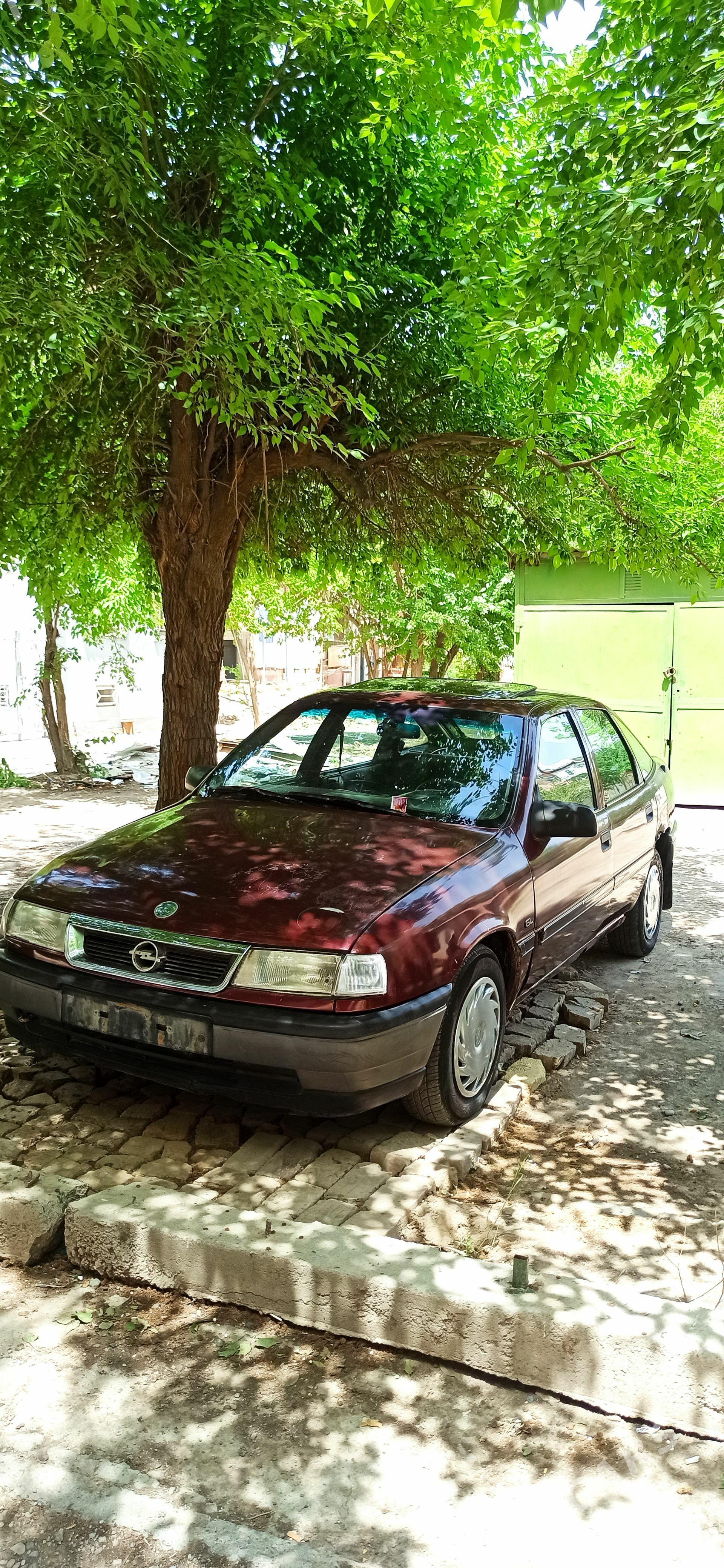 Opel Vectra 1992 - 38 000 TMT - Mary - img 1