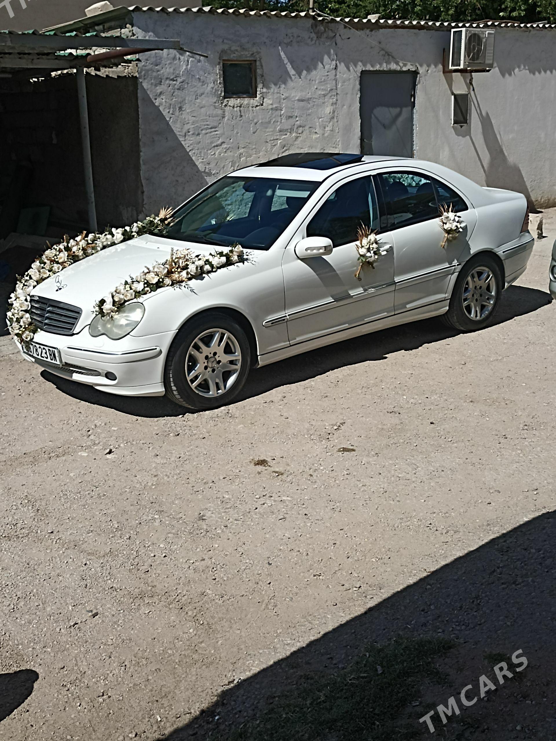 Mercedes-Benz C320 2001 - 110 000 TMT - Балканабат - img 1