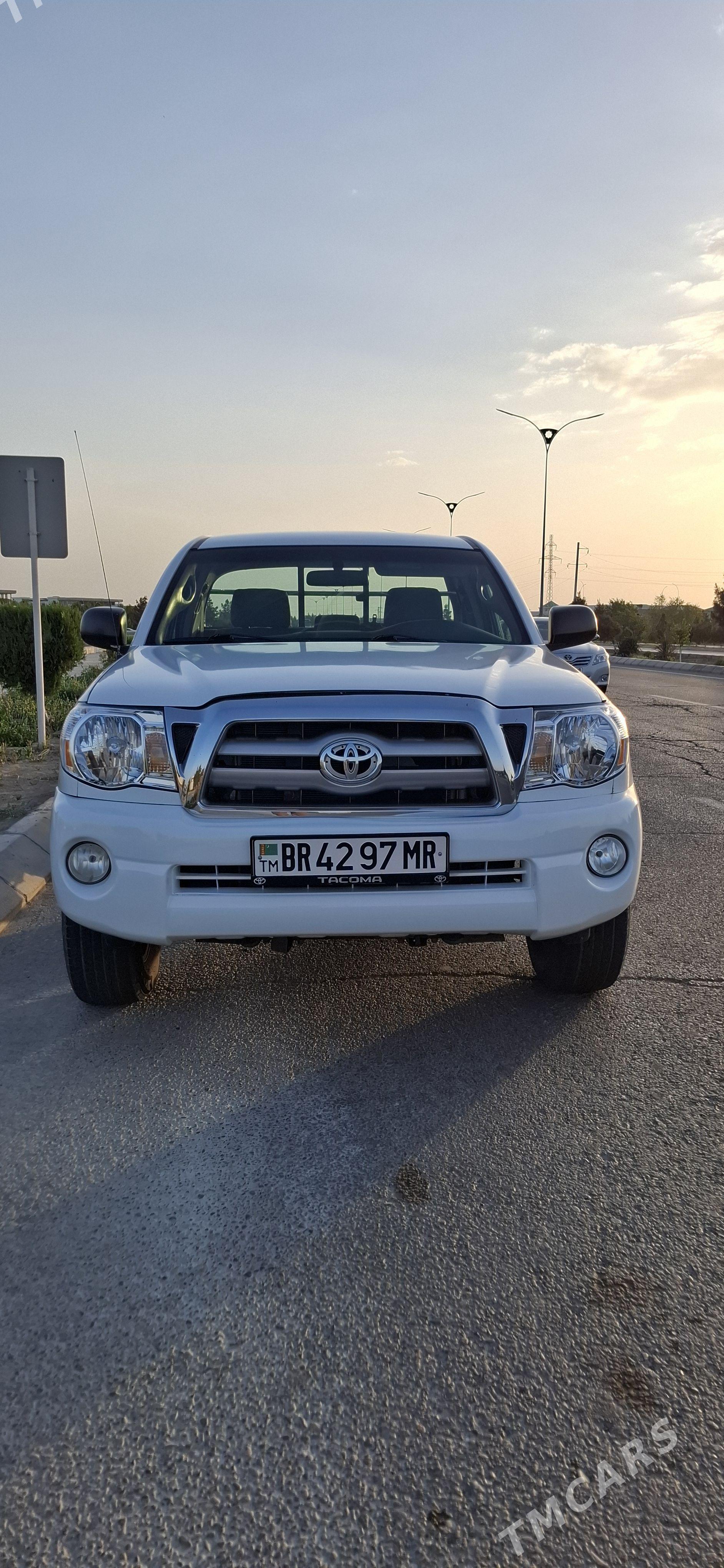 Toyota Hilux 2010 - 240 000 TMT - Mary - img 1