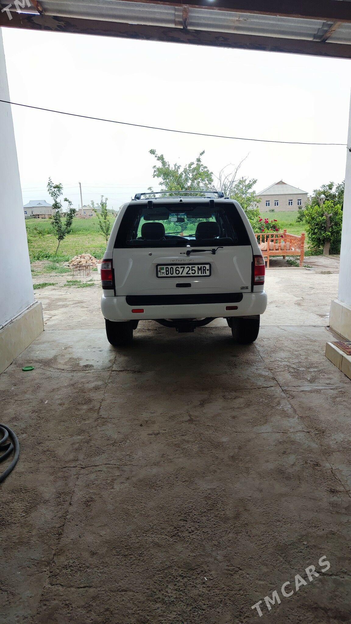 Nissan Pathfinder 2000 - 105 000 TMT - Türkmengala - img 1