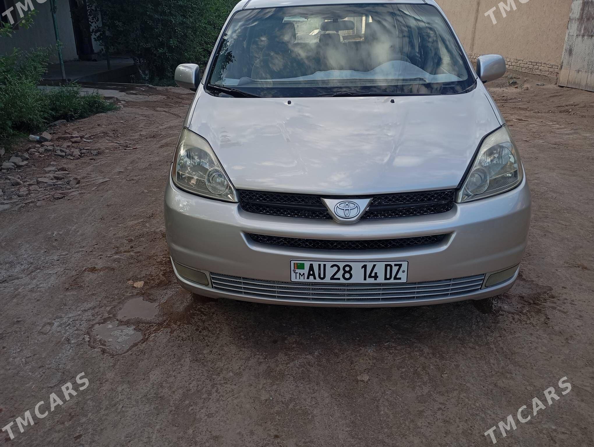 Toyota Sienna 2004 - 250 000 TMT - Шабатский этрап - img 1