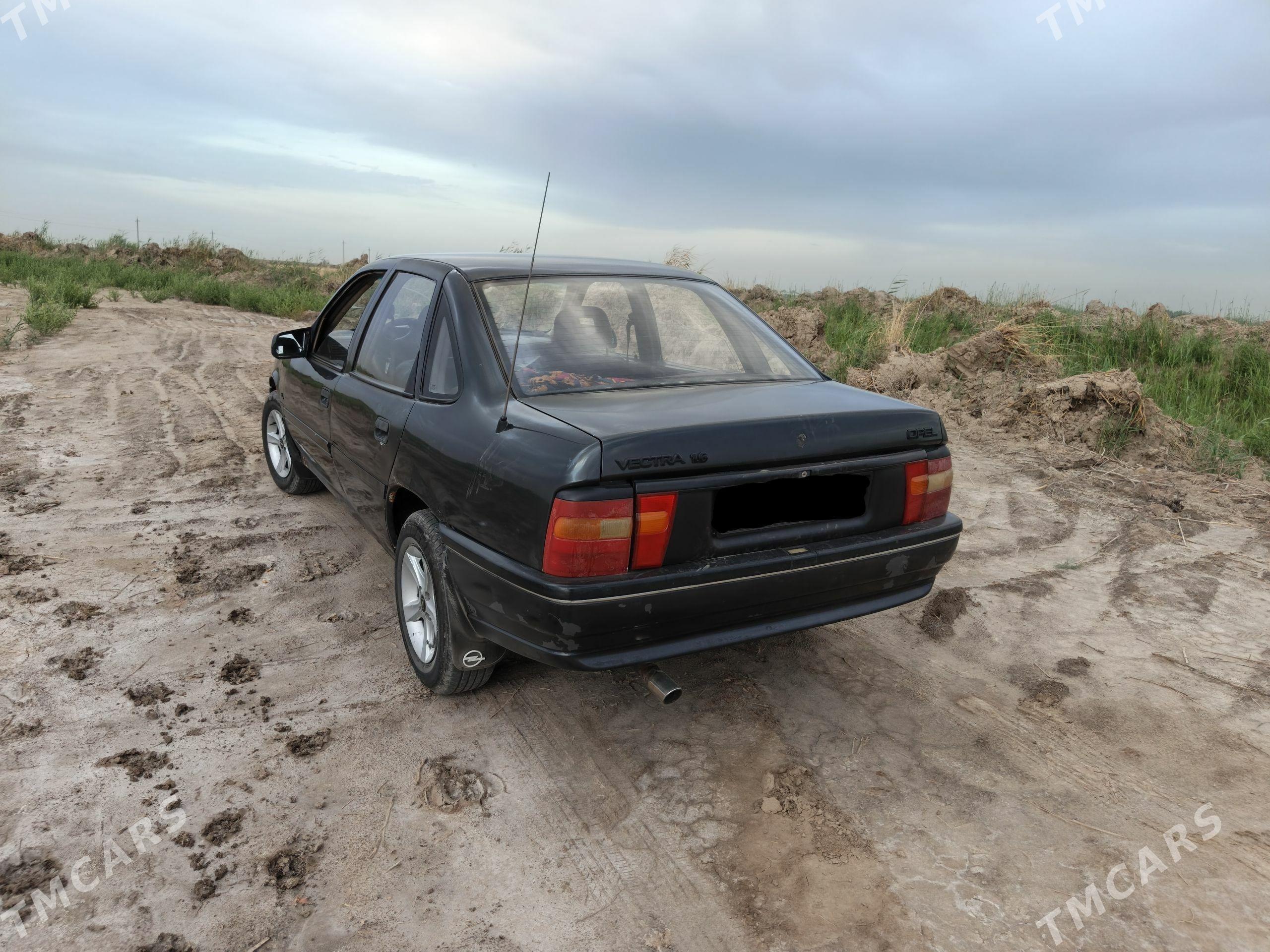 Opel Vectra 1992 - 36 000 TMT - Murgap - img 1