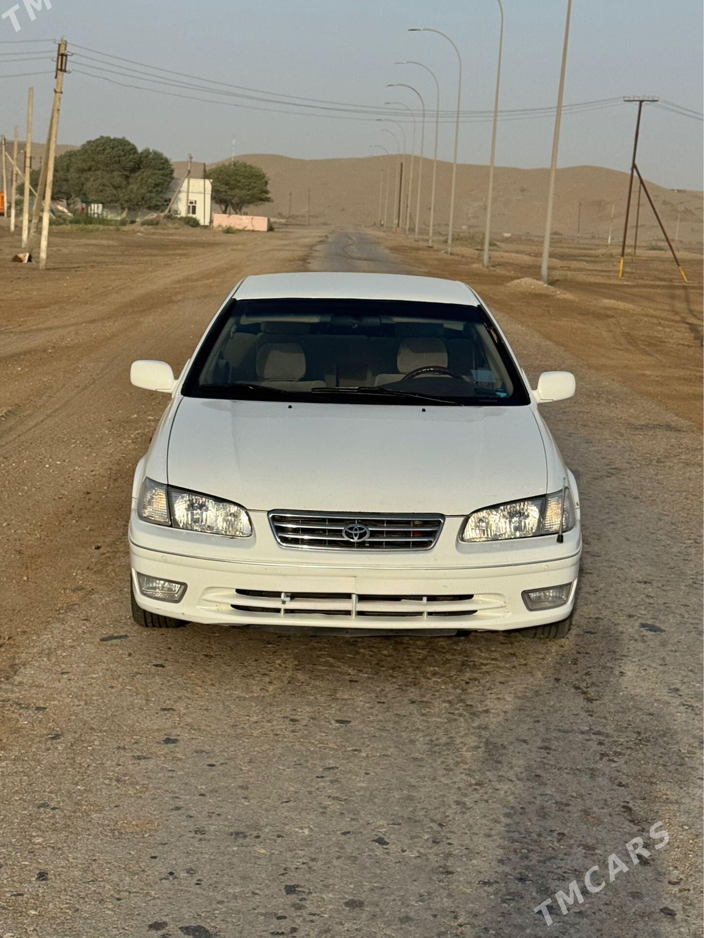 Toyota Camry 1999 - 158 000 TMT - Балканабат - img 1