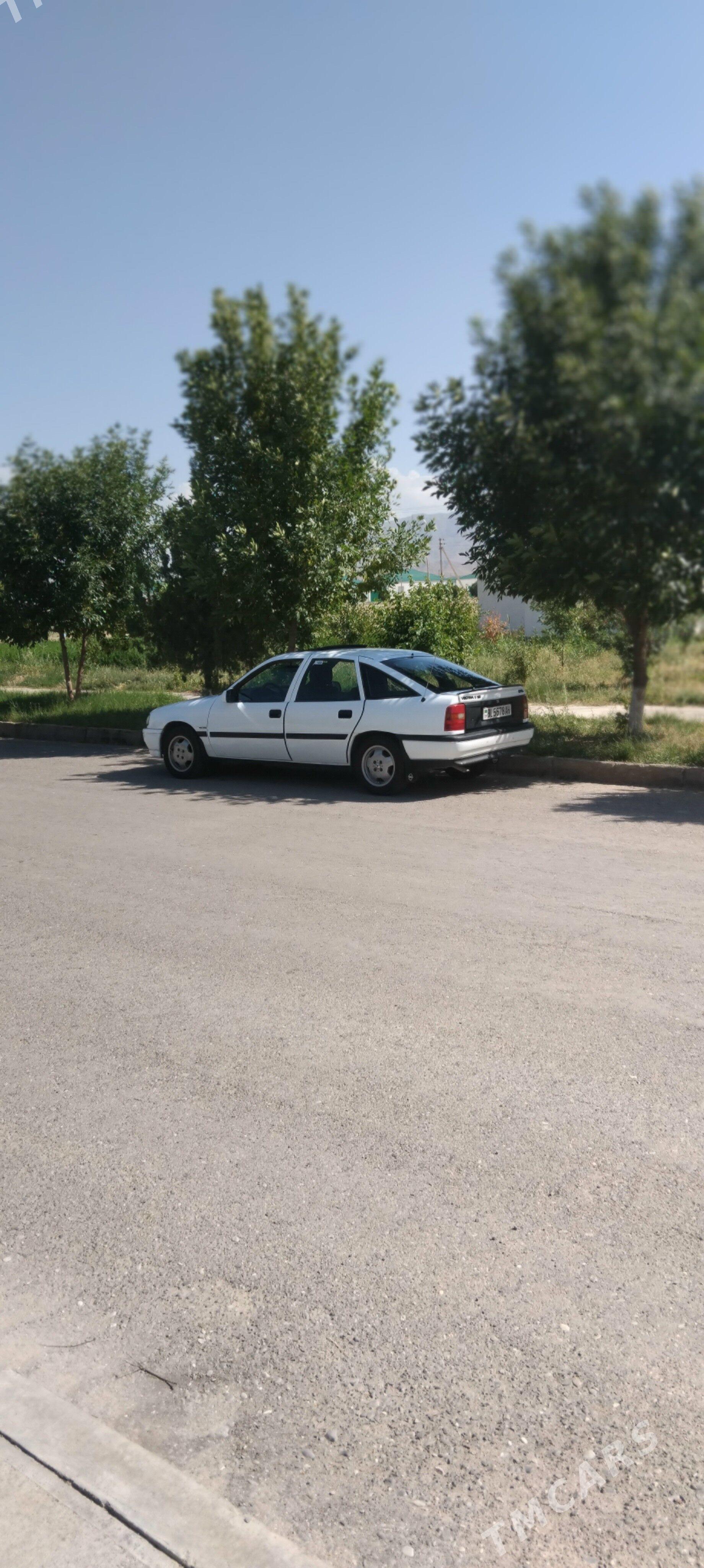 Opel Vectra 1991 - 38 000 TMT - Бахарден - img 1