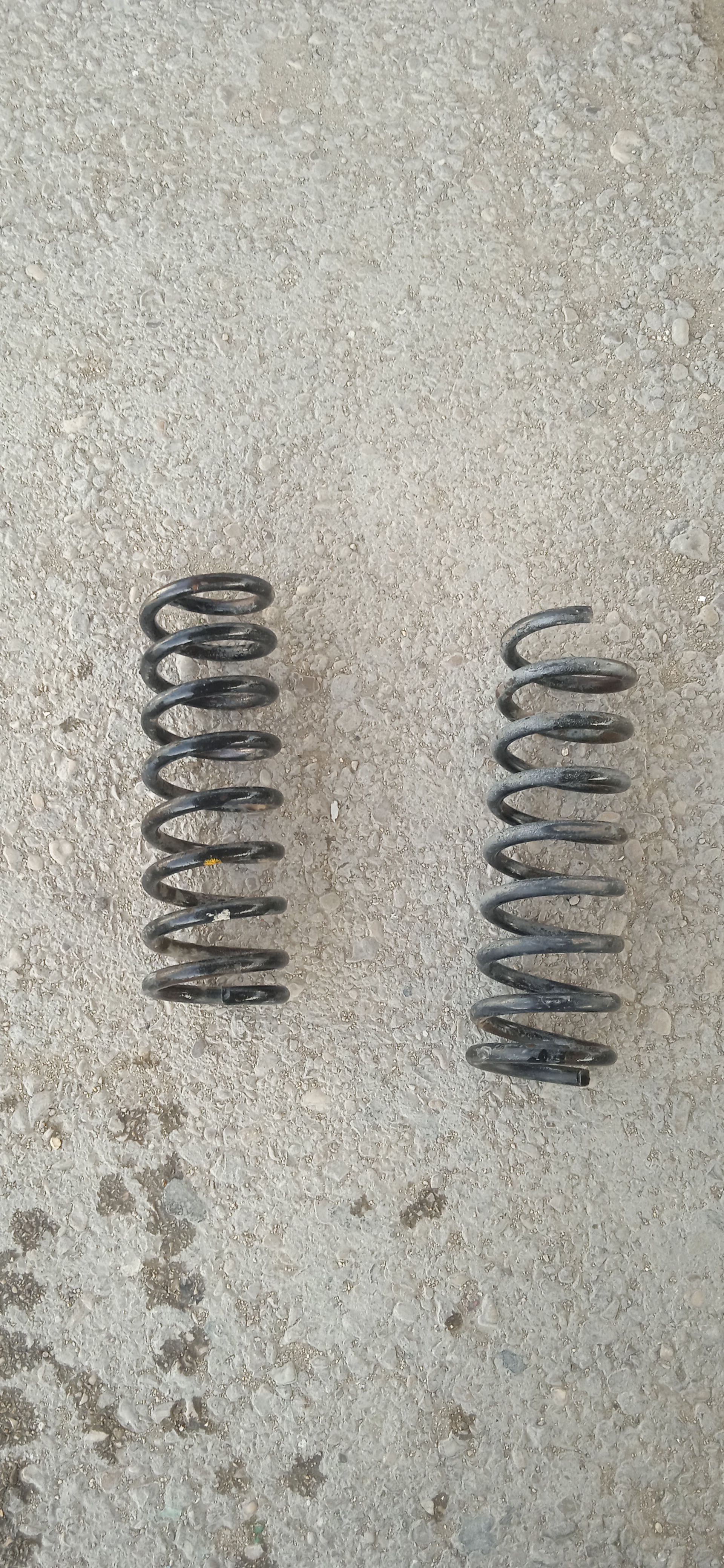 BMW 5,25 e34 yzky pruźini 150 TMT - Balkanabat - img 1