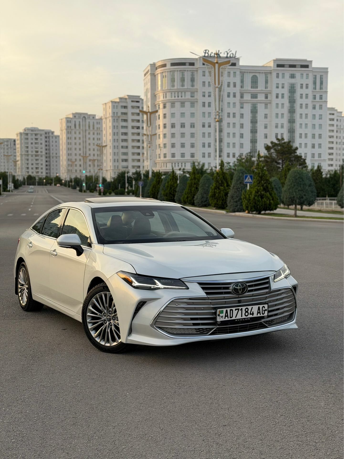Toyota Avalon 2019 - 430 000 TMT - Ашхабад - img 1
