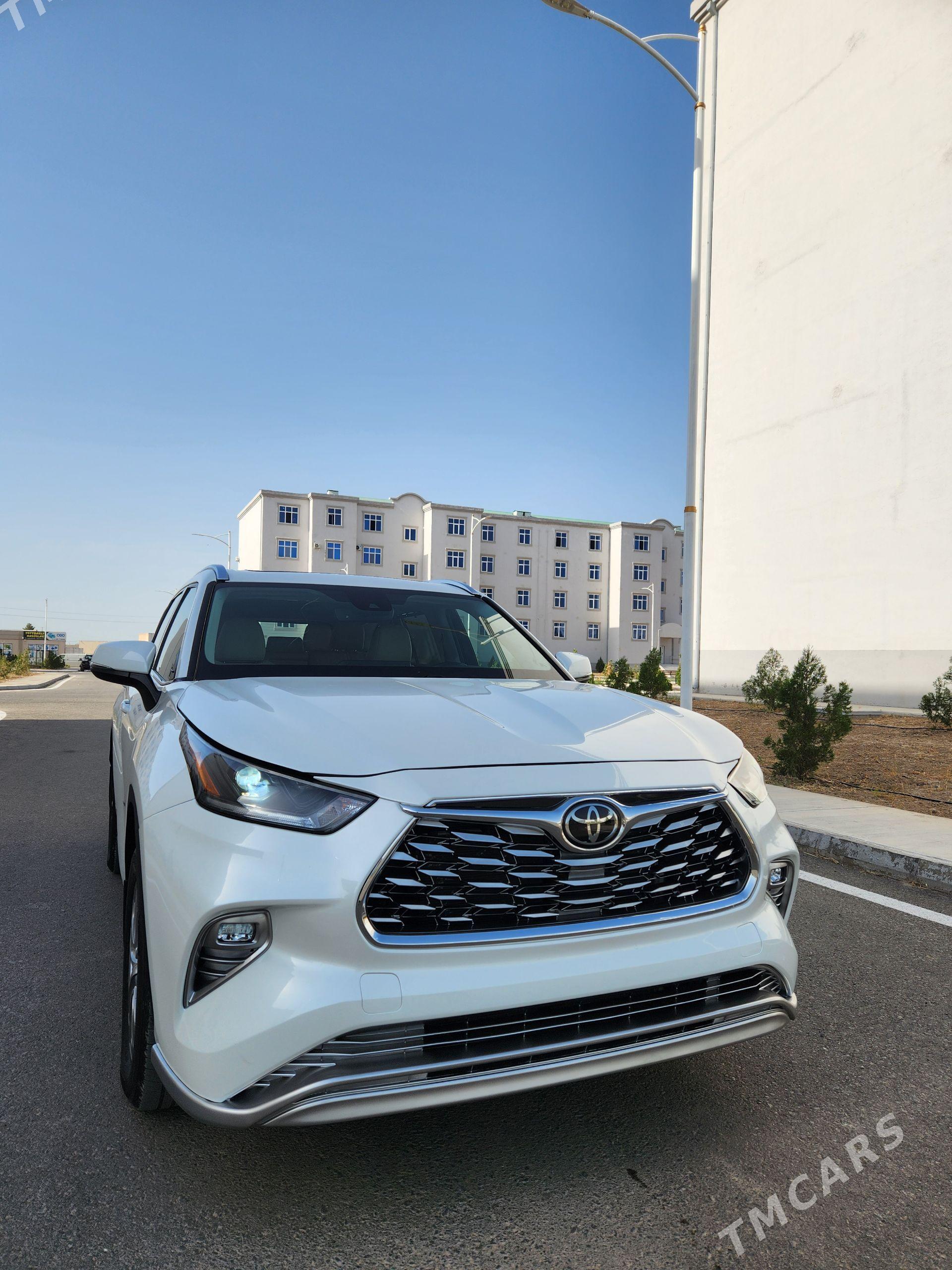 Toyota Highlander 2021 - 650 000 TMT - Aşgabat - img 1