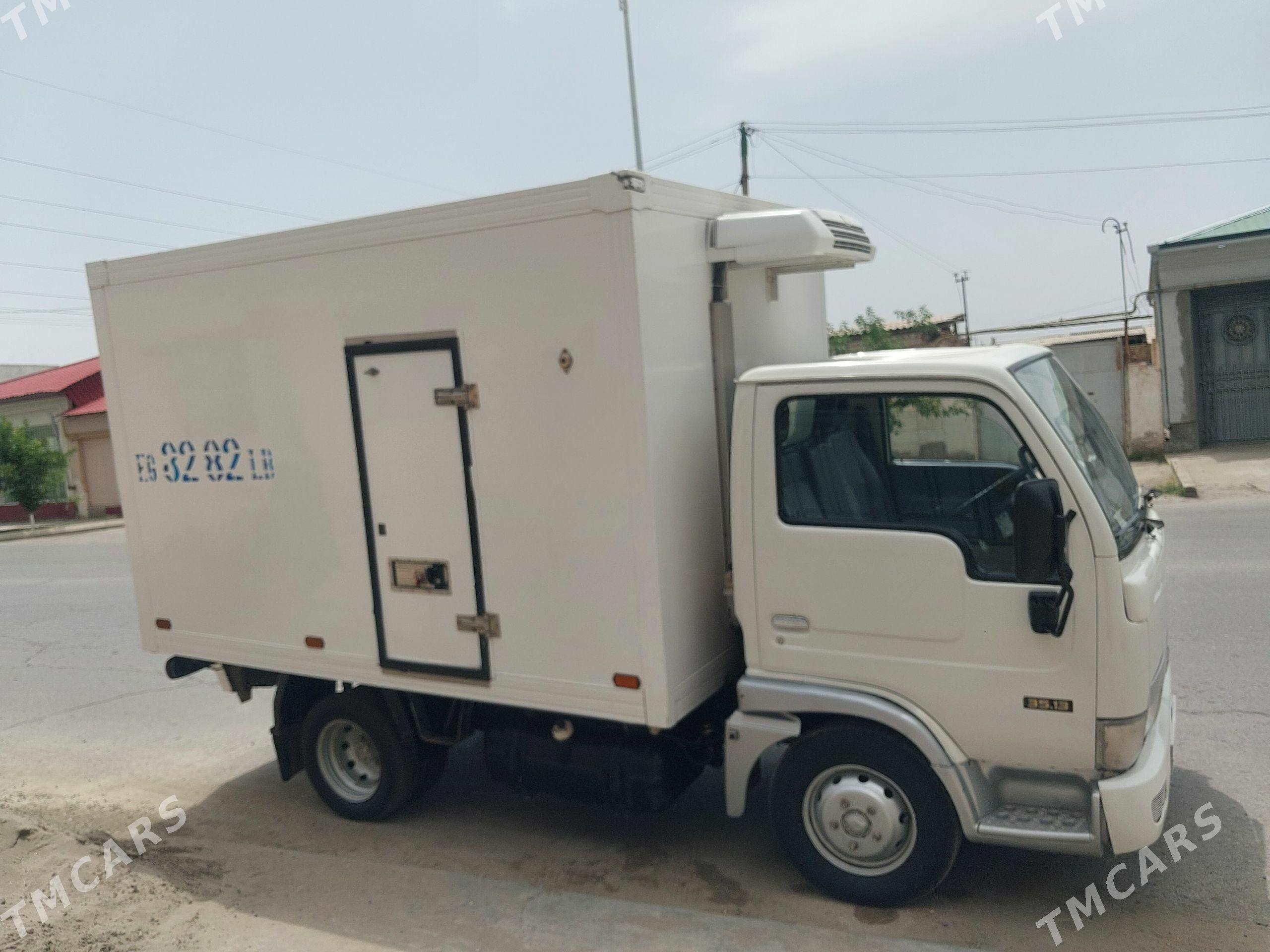 Nissan Canter 2005 - 250 000 TMT - Türkmenabat - img 1